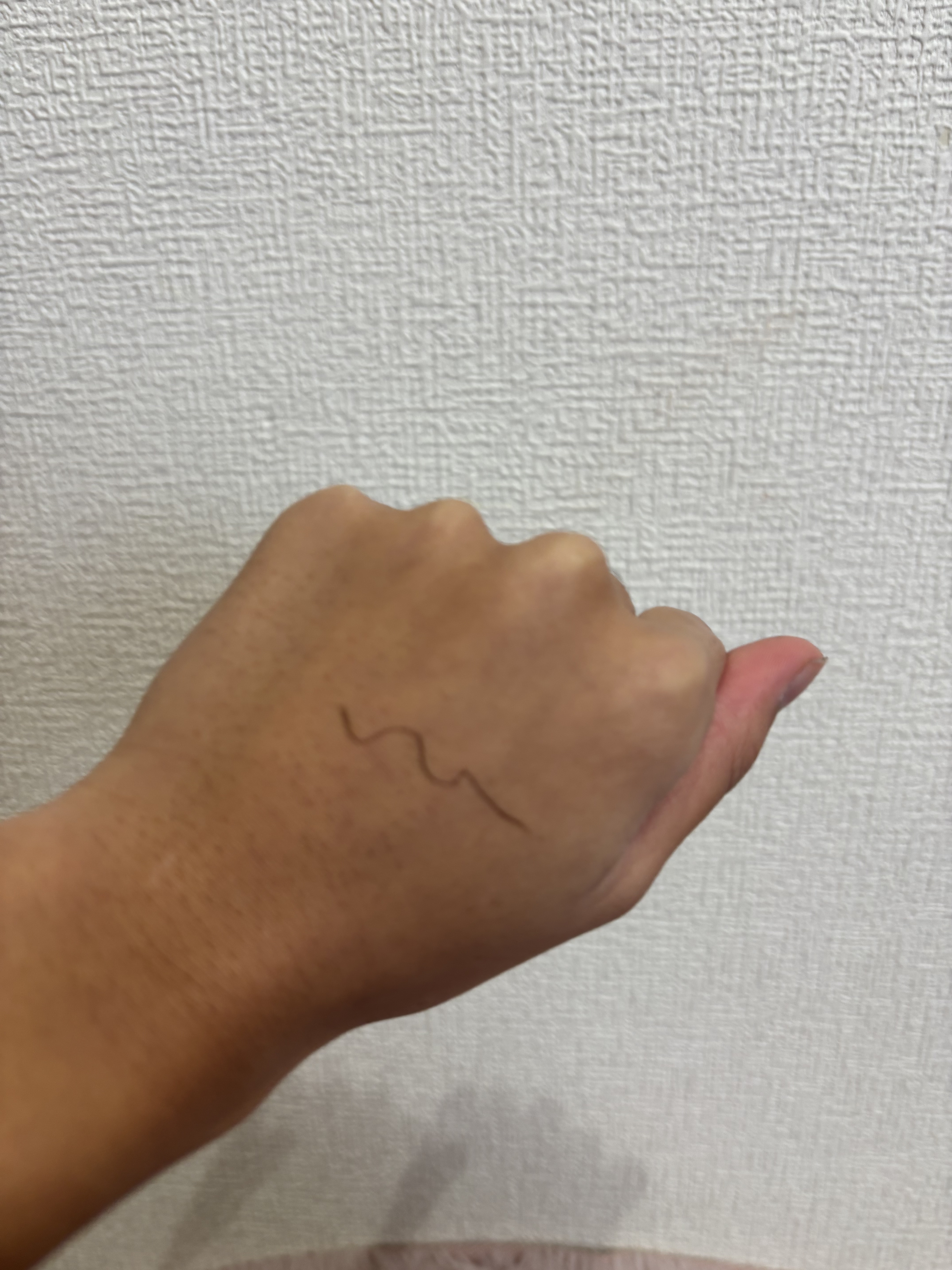 minum ぷにゅグリップライナーのクチコミ「ミニュムのぷにゅグリップアイライナーのブルベを購入！
書いてみると、黒くないからしっかり垢抜け.....」（2枚目）