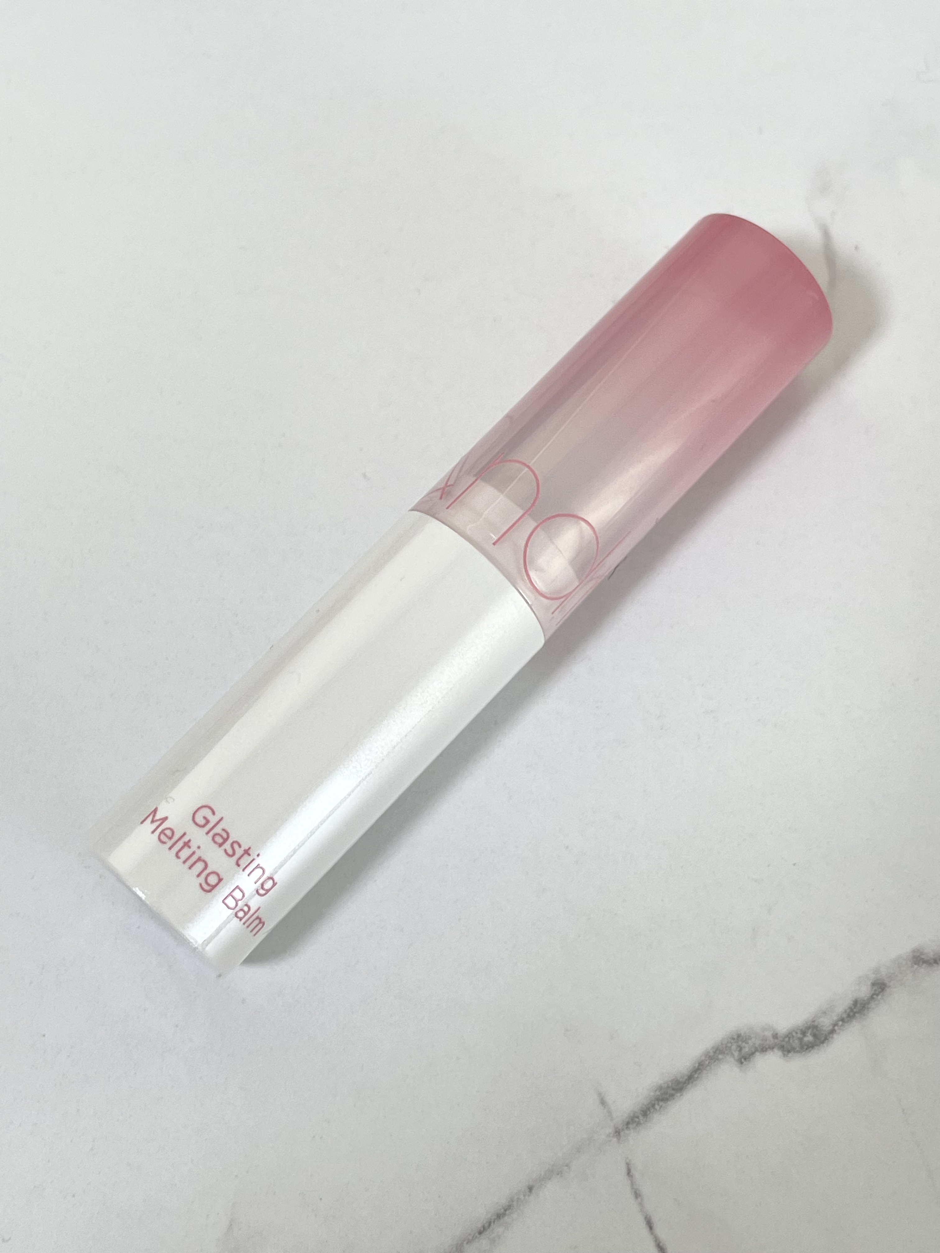 グラスティングメルティングバーム 02 ラヴィーピンク(Lovey Pink)/rom&nd/リップバームを使ったクチコミ（1枚目）