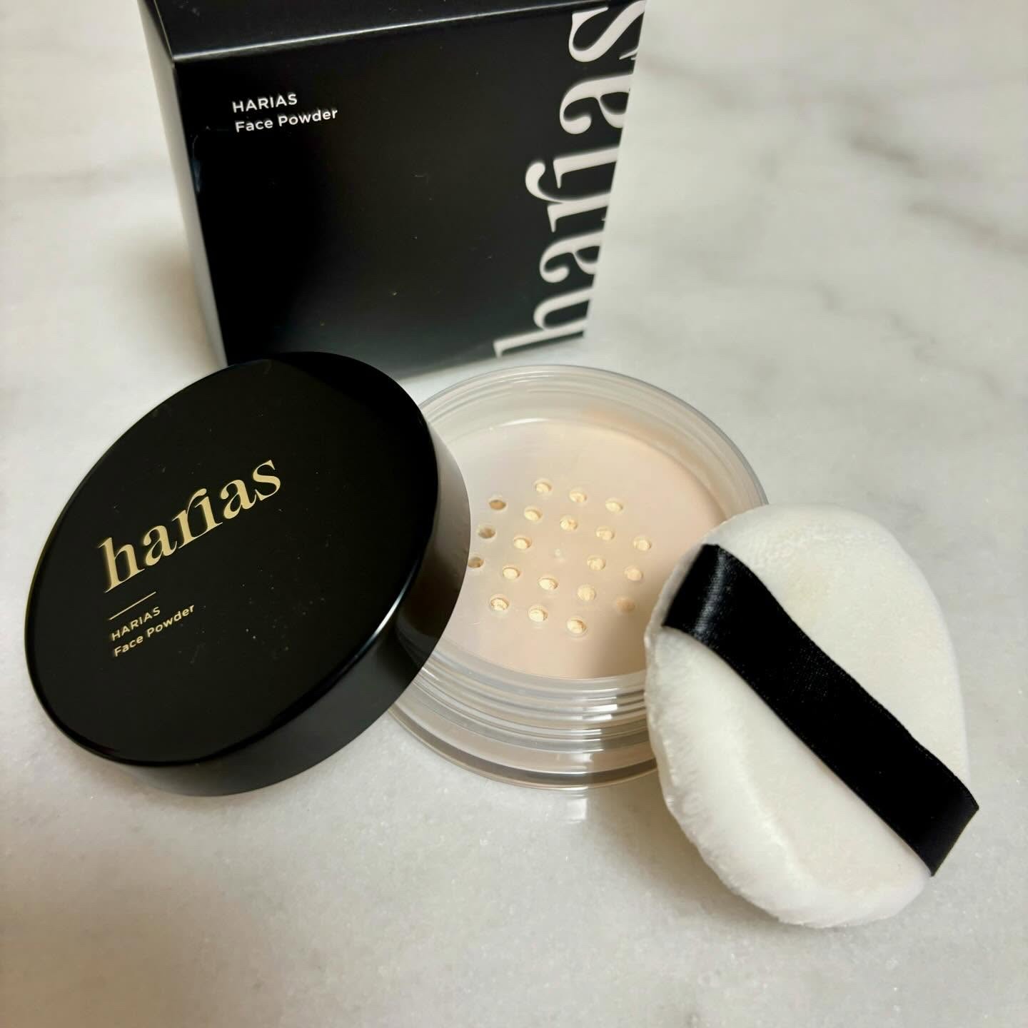 HARIAS HARIAS フェイスパウダーのクチコミ「＼HARIAS フェイスパウダー／ 
 
HARIASは、効果のみえるスキンケア成分を取り入れ.....」（3枚目）