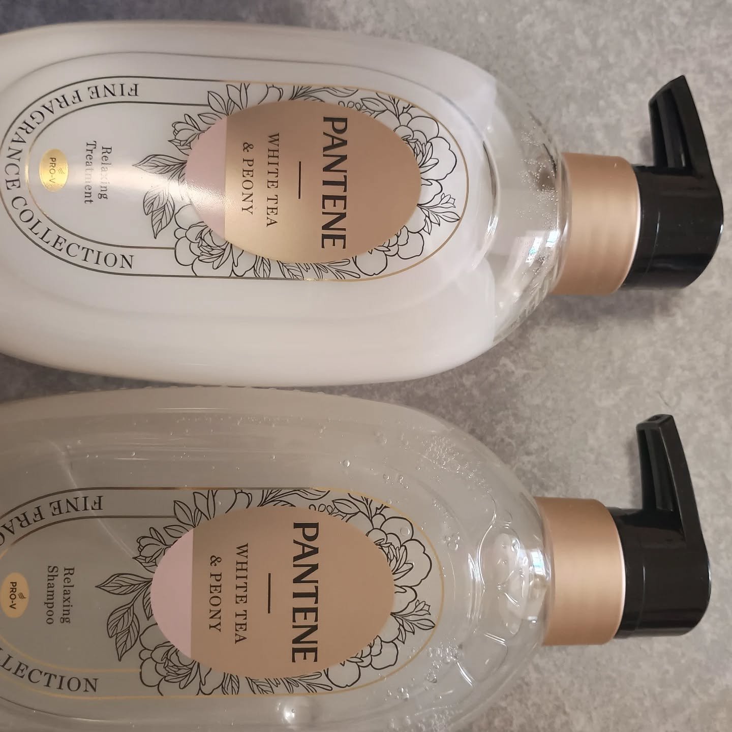 ファインフレグランスコレクション ホワイトティー＆ピオニーの香り リラクシングシャンプー/トリートメント/パンテーン/市販シャンプーを使ったクチコミ（1枚目）