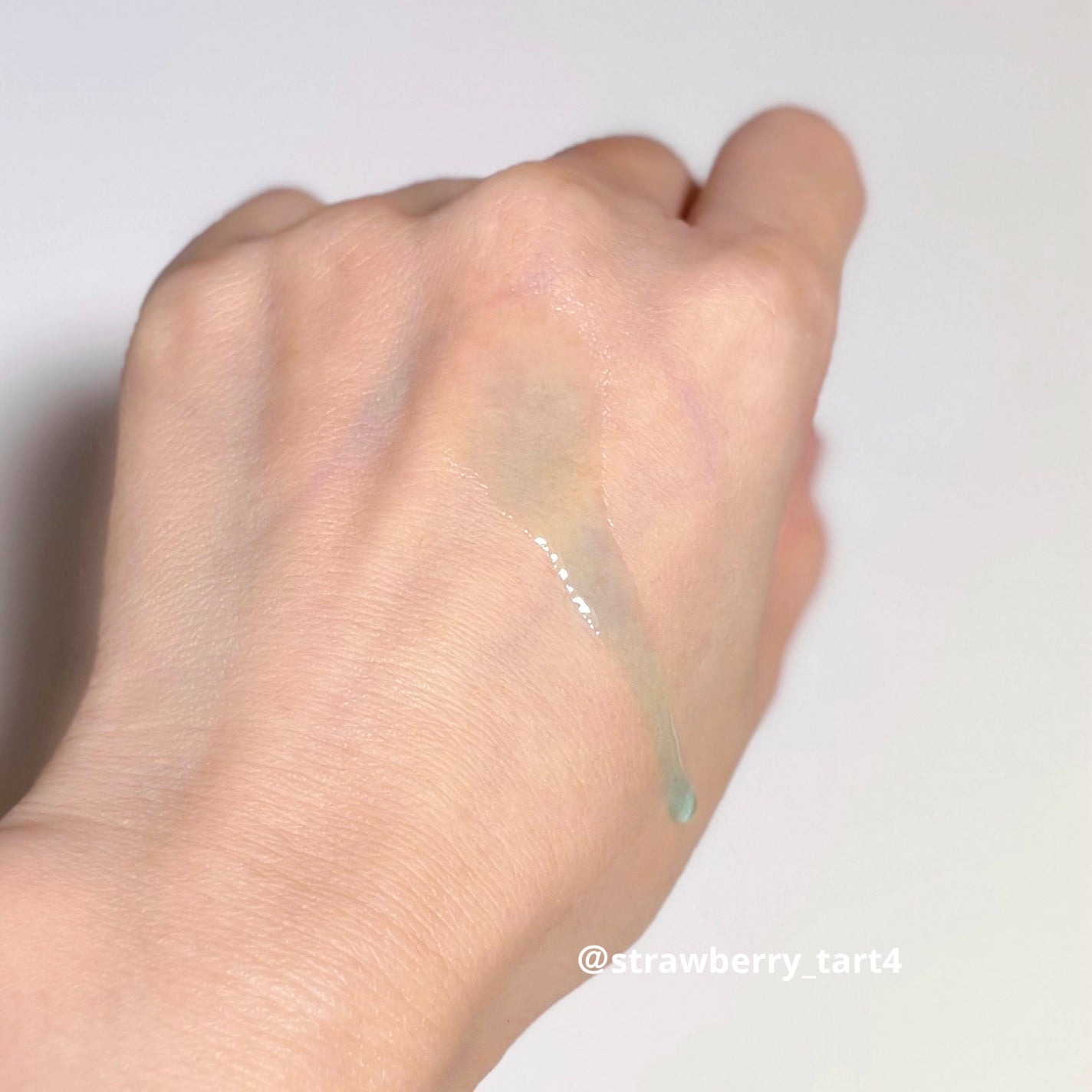 アゼライン酸16BBスージングセラム/MEDICUBE/美容液を使ったクチコミ(2枚目)