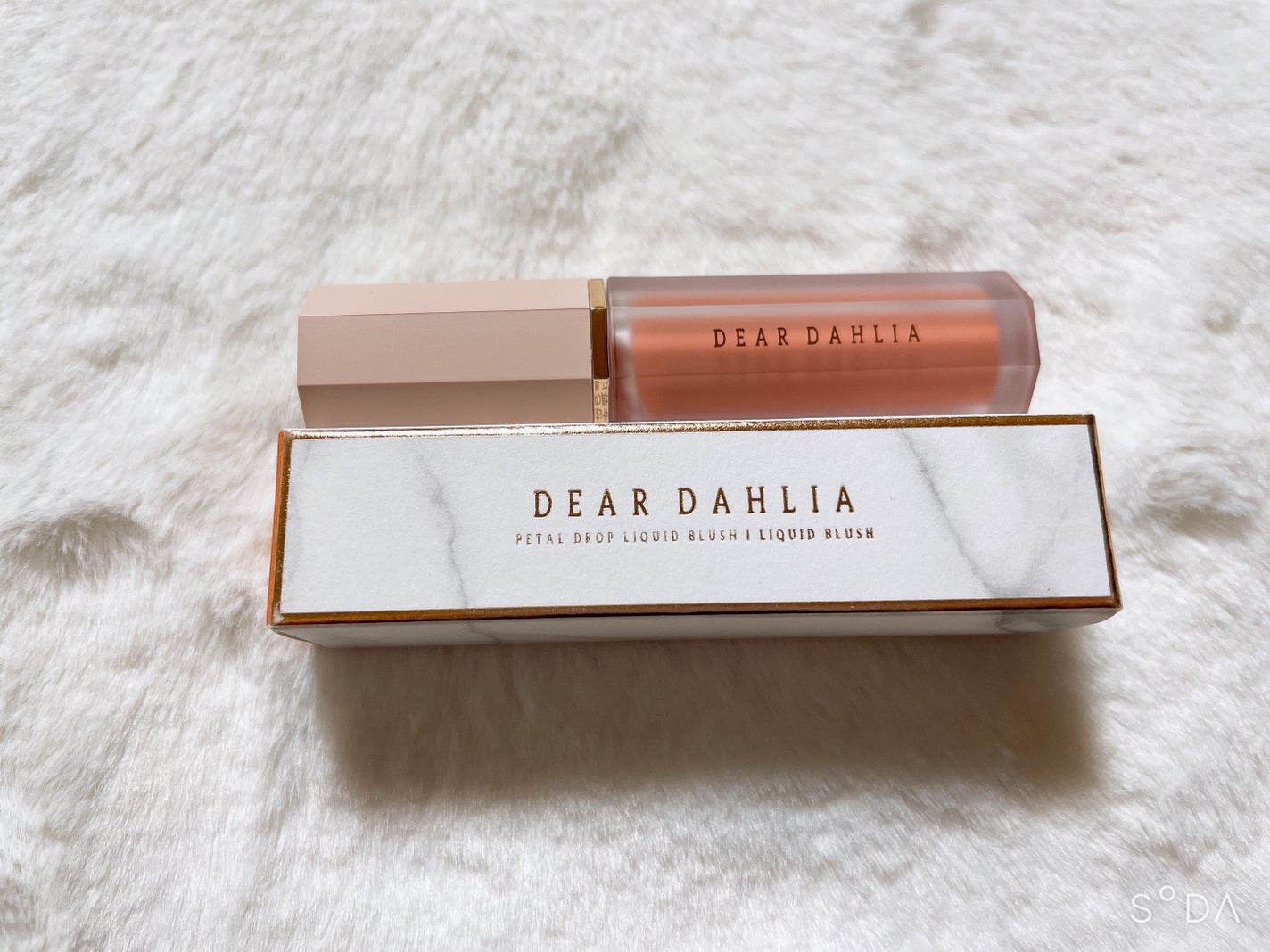 ペタルドロップリキッドブラッシャー/DEAR DAHLIA/リキッドチークを使ったクチコミ(1枚目)