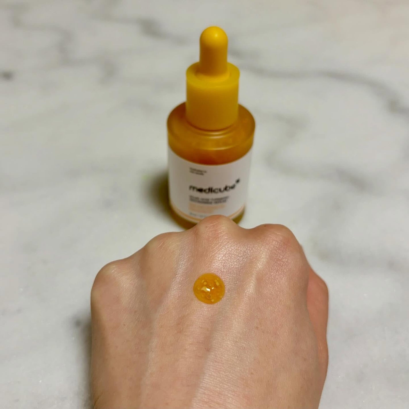 コウジ酸ビタナイアシンセラム/MEDICUBE/美容液を使ったクチコミ(3枚目)