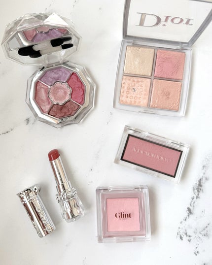 ☁️☁️☁️ on LIPS 「. スウォッチは4枚目です🪄 JILLSTUARTブルーム..」(1枚目)