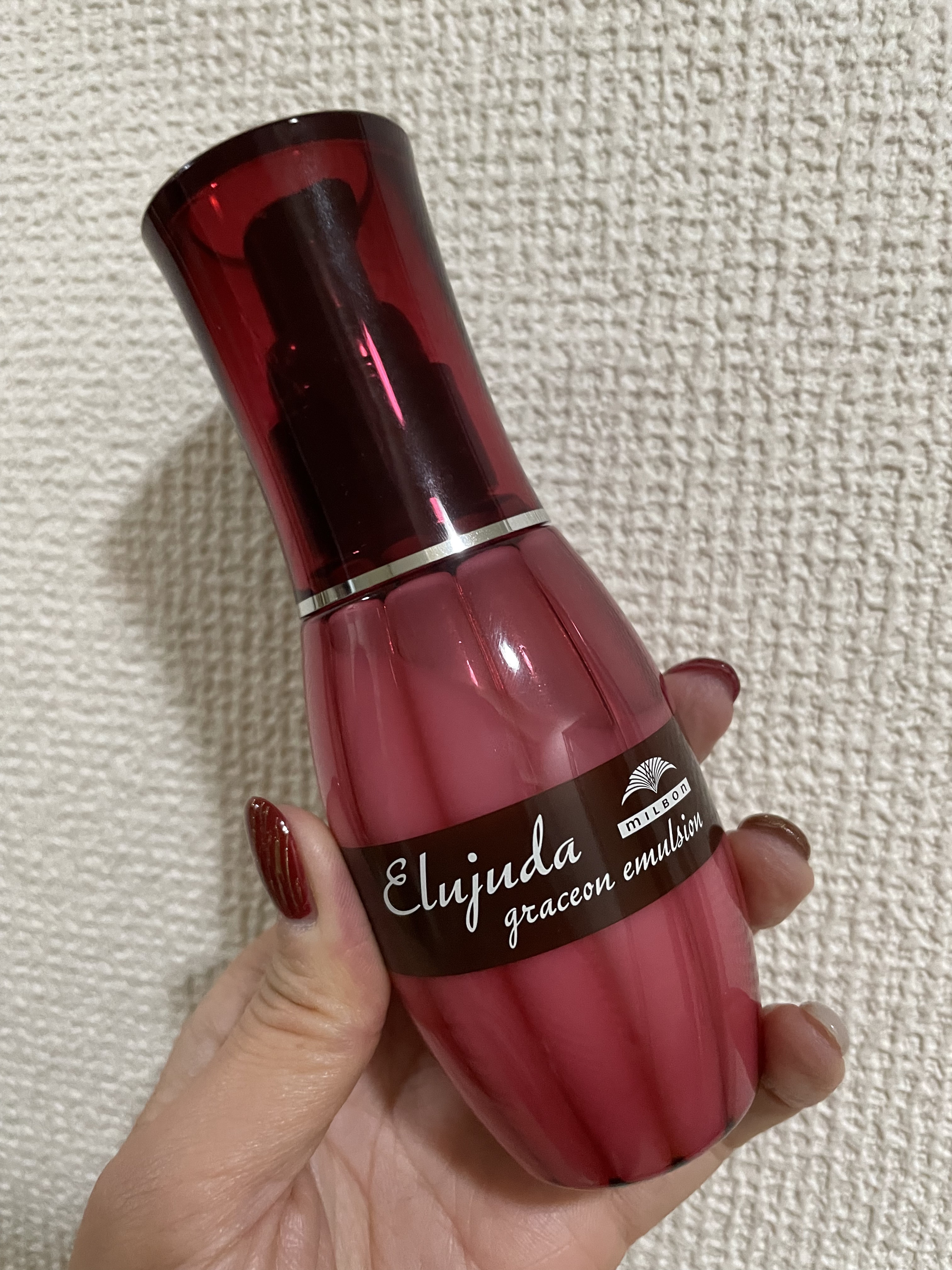 エルジューダ グレイスオン エマルジョンのクチコミ「ミルボンのヘアトリートメント
ドライヤー前に使ってる！..」（1枚目）