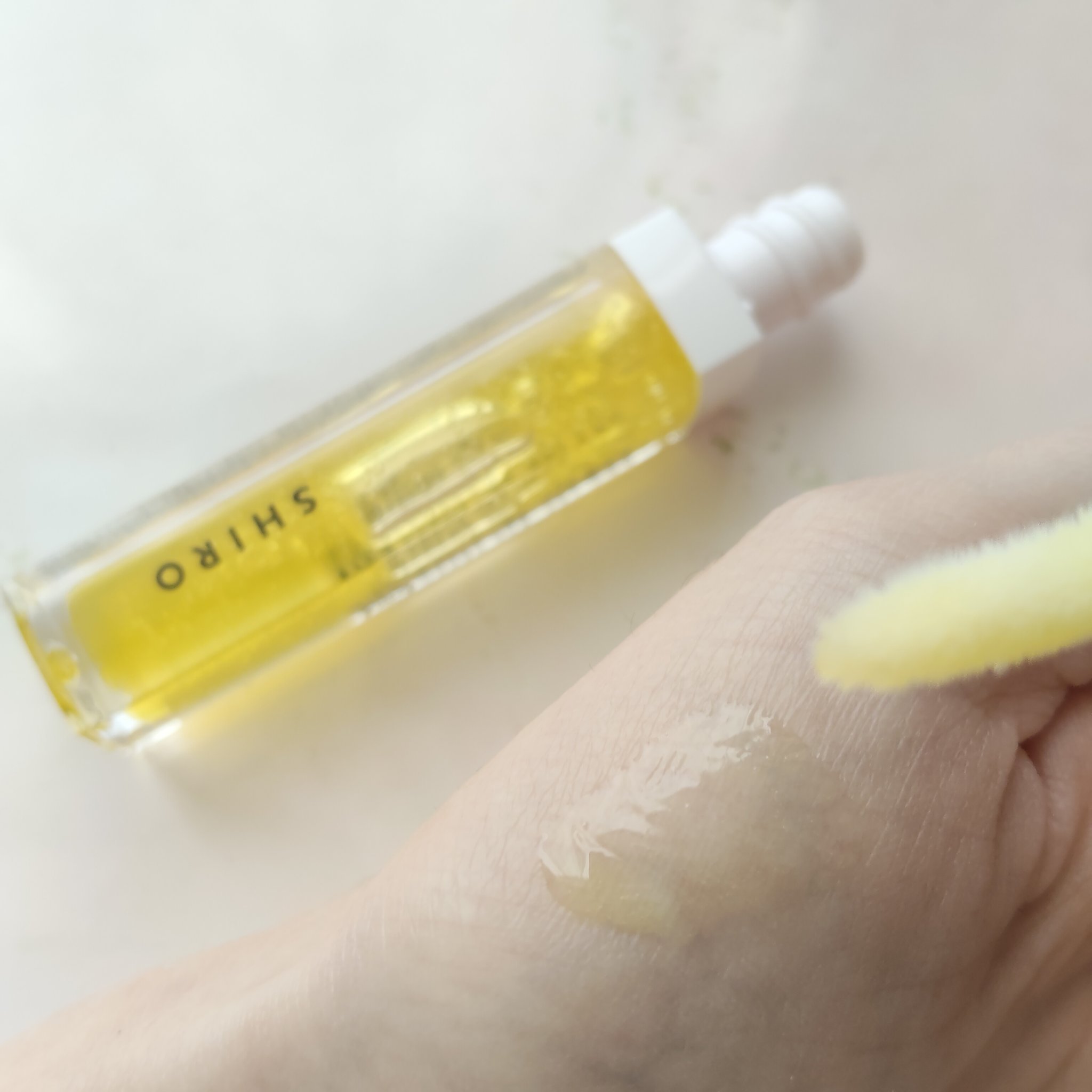 エッセンスリップオイル/SHIRO/リップオイルを使ったクチコミ（3枚目）