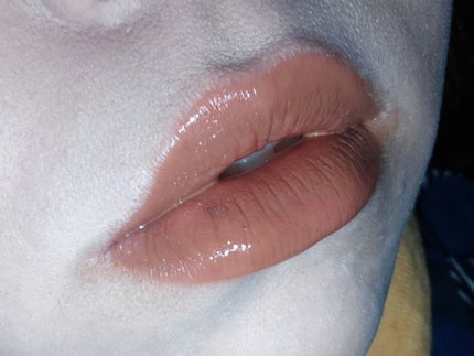 パウダー キス アイシャドウ/M・A・C/単色アイシャドウを使ったクチコミ(5枚目)