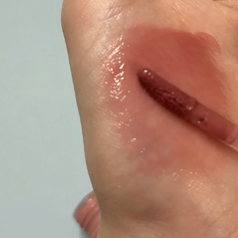 ジューシーラスティングティント/rom&nd/リップティントを使ったクチコミ（2枚目）