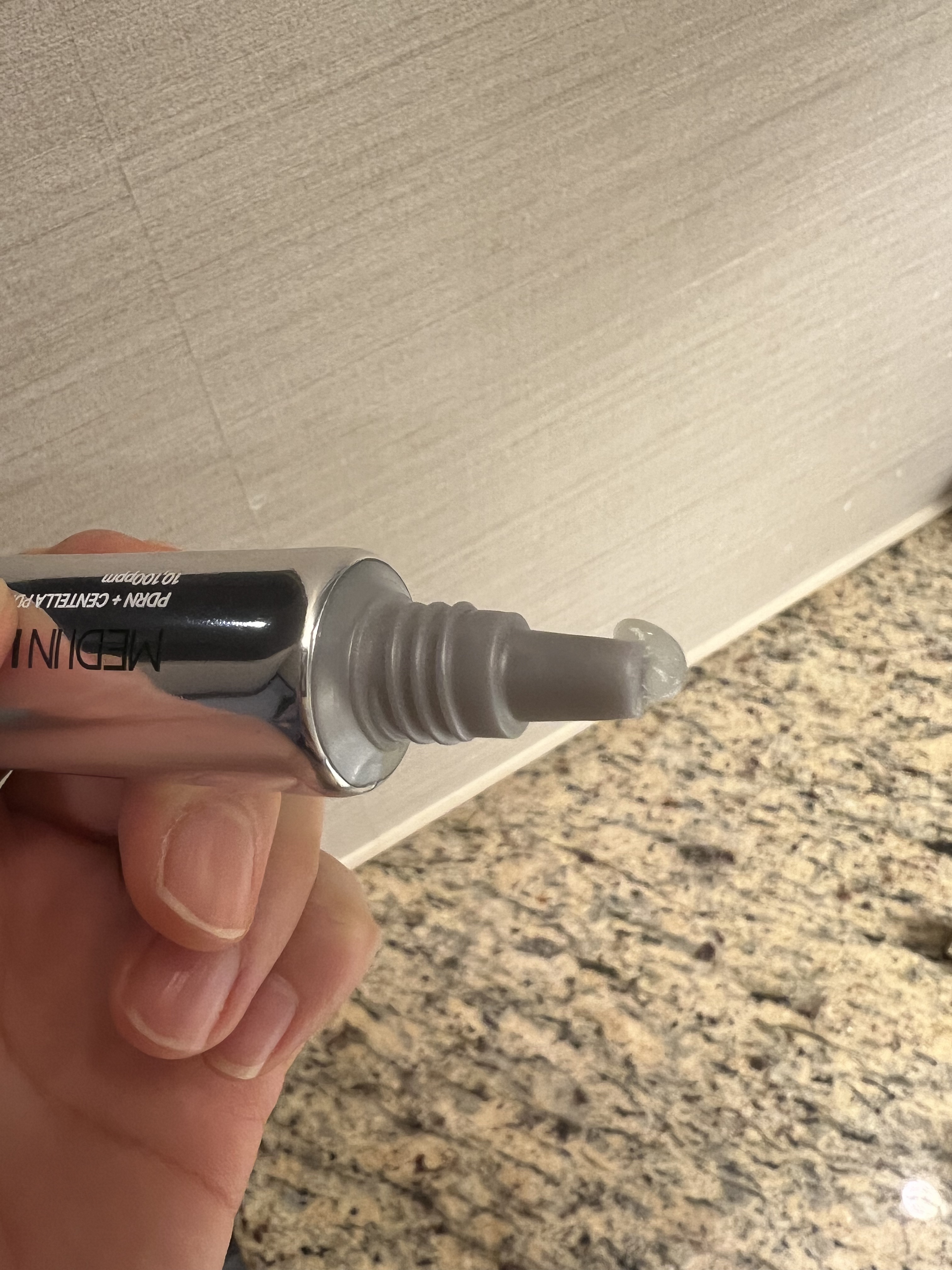 デュアルPDRNカーミングクリーム/MEDI IN LAB/フェイスクリームを使ったクチコミ（2枚目）