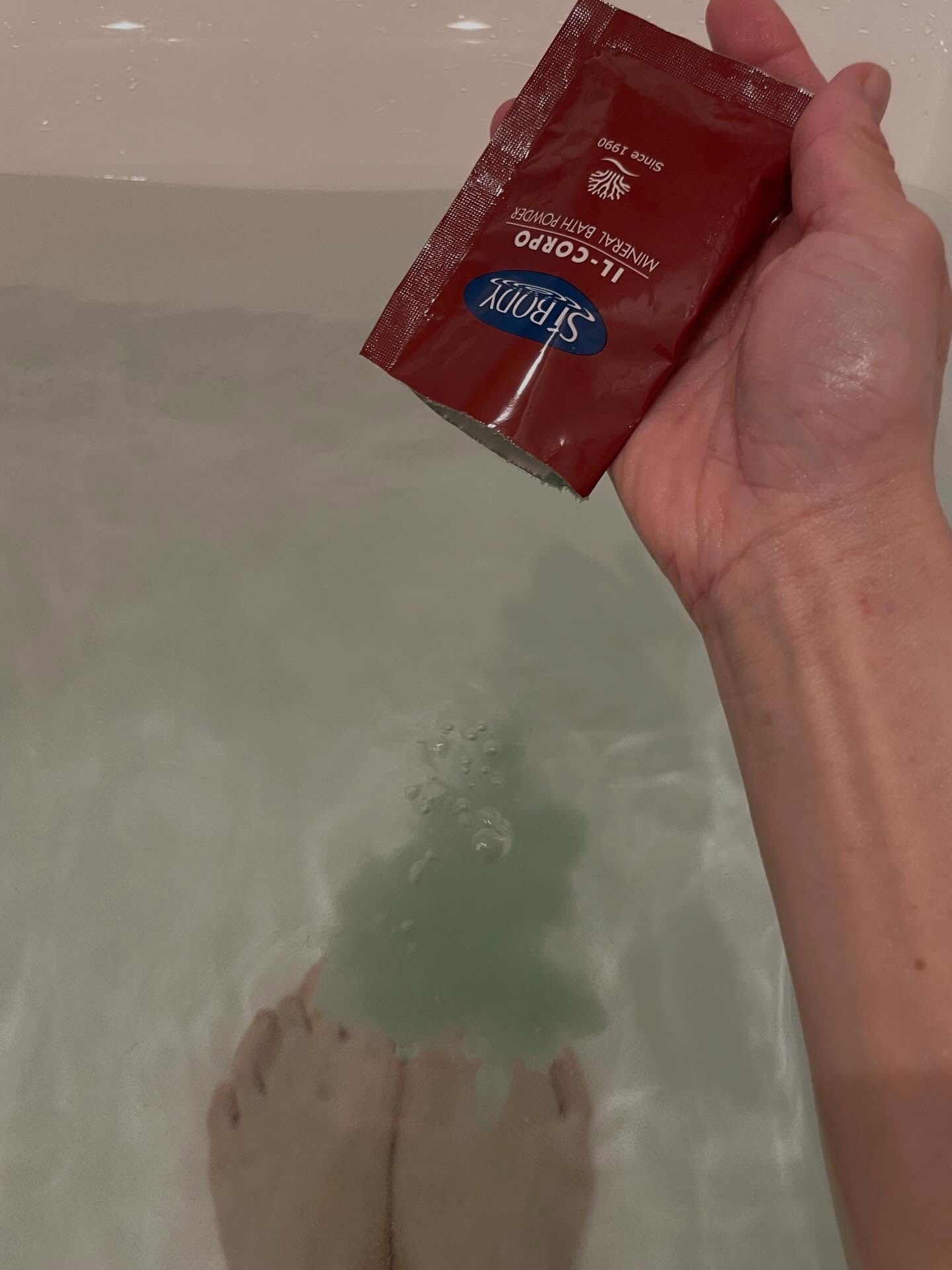 ミネラルバスパウダーオリジナル/イルコルポ/無機塩系入浴剤を使ったクチコミ（3枚目）