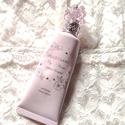 クリスタルブルーム サクラブーケ パフュームド ハンドクリーム /JILL STUART/ハンドクリームを使ったクチコミ(3枚目)