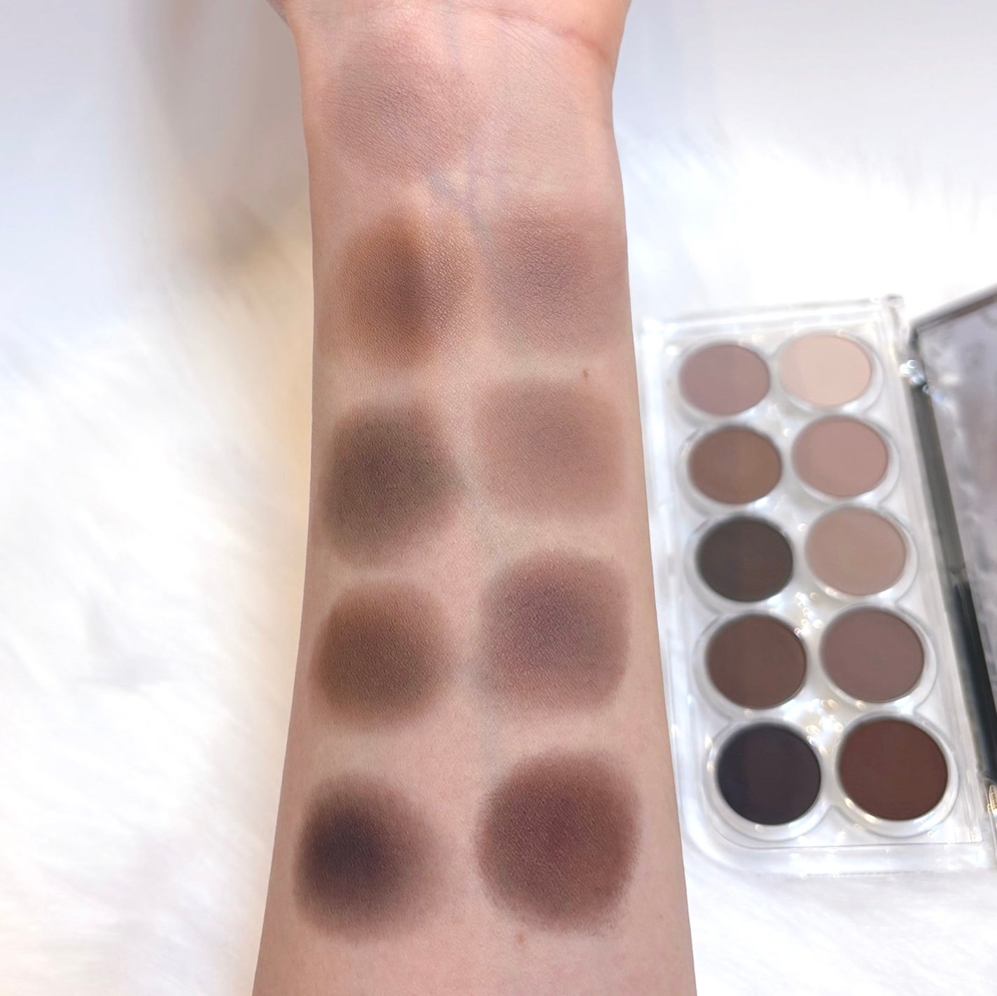 ライトオンアイズシャドウパレット/ルミル/アイシャドウパレットを使ったクチコミ(3枚目)