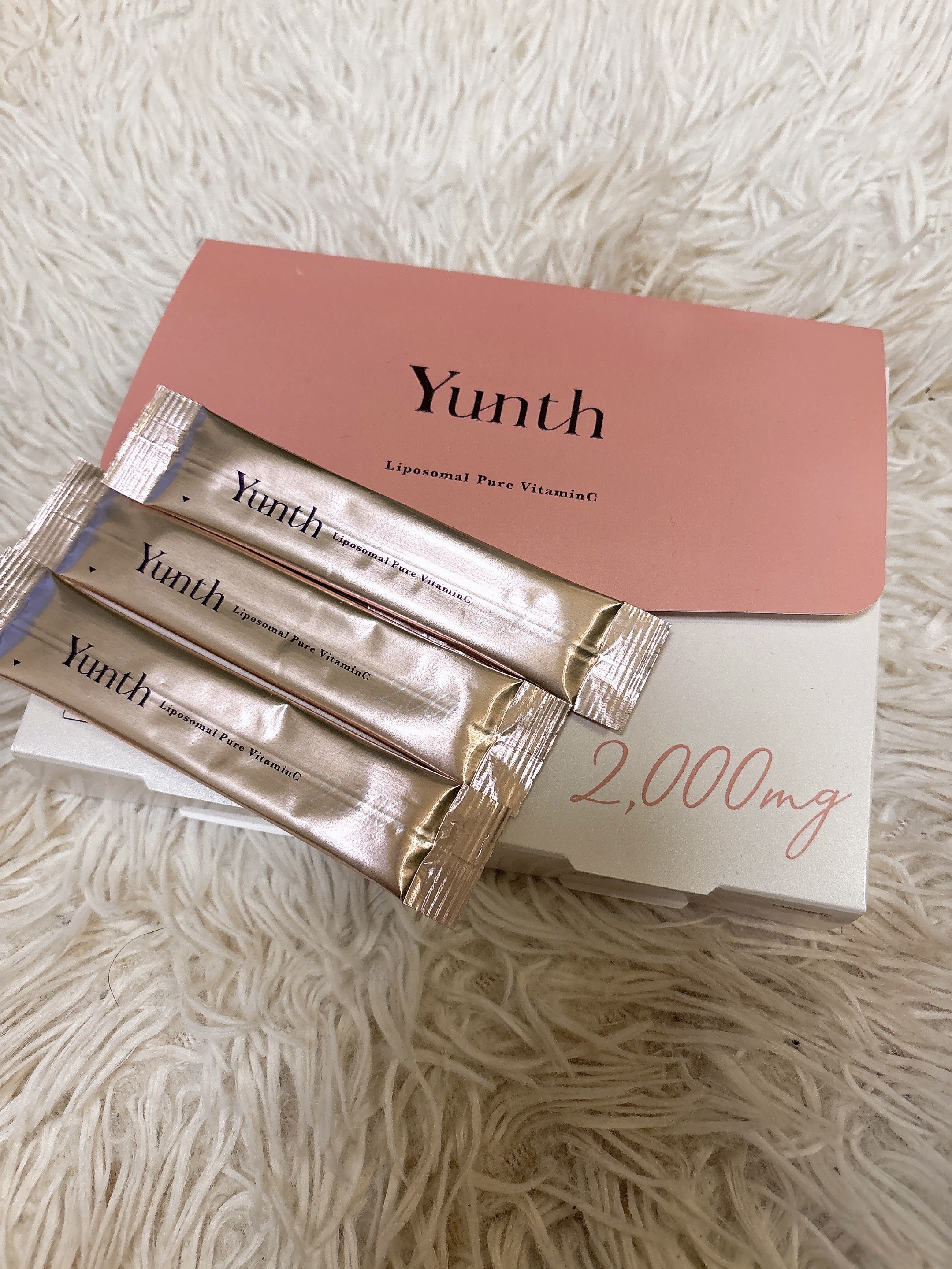 
Yunth リポソーム生ビタミンC

1本に生ビタミンC 2,000mg*¹を配合✨
・高吸収型のリポソーム化ビタミンC 1,000mg
・素早く広がる速攻型*²ビタミンC 1,000mg

内側から効率よくアプローチしたい方にぴったりの