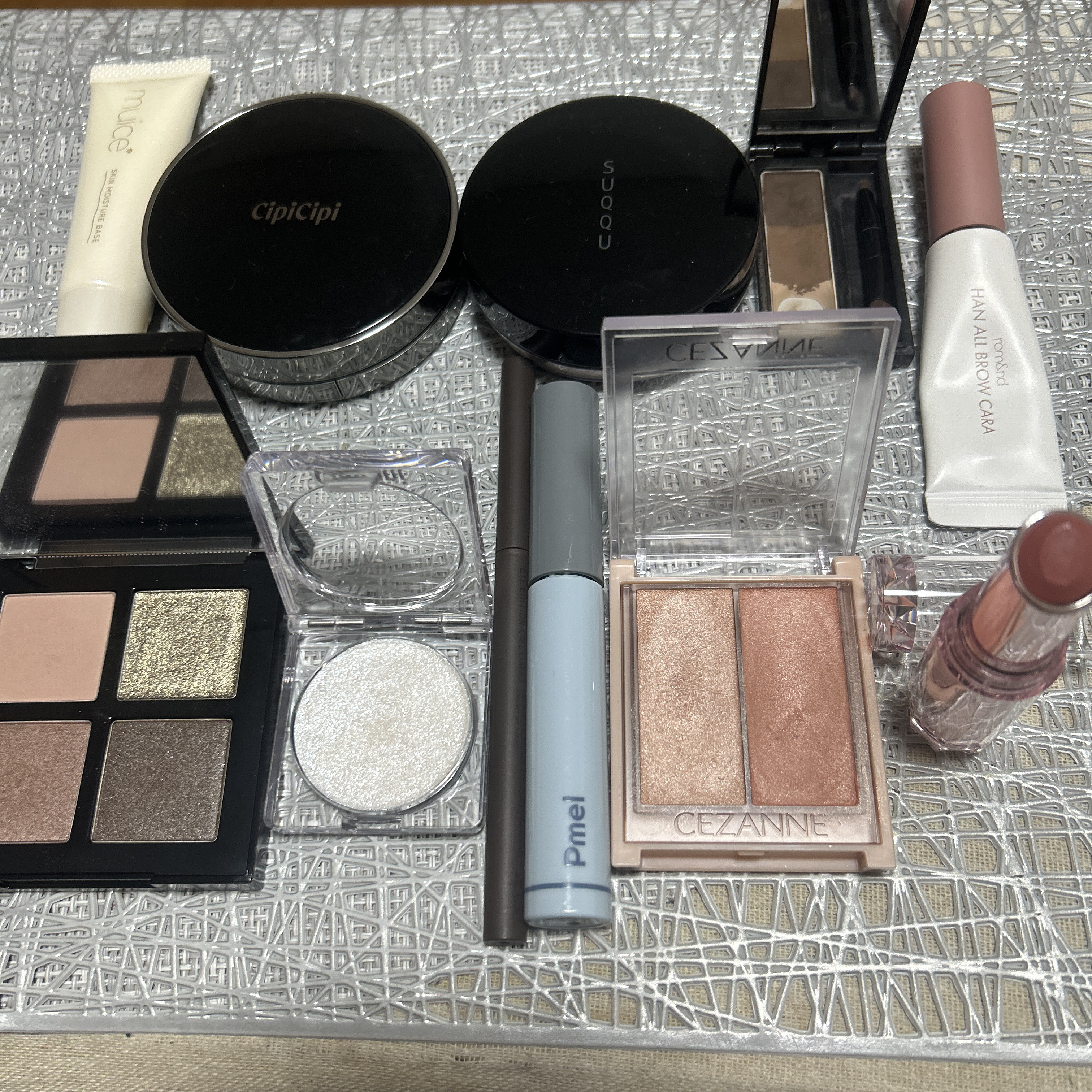 シピシピ フィットスキンクッション R/CipiCipi/クッションファンデーションを使ったクチコミ（2枚目）