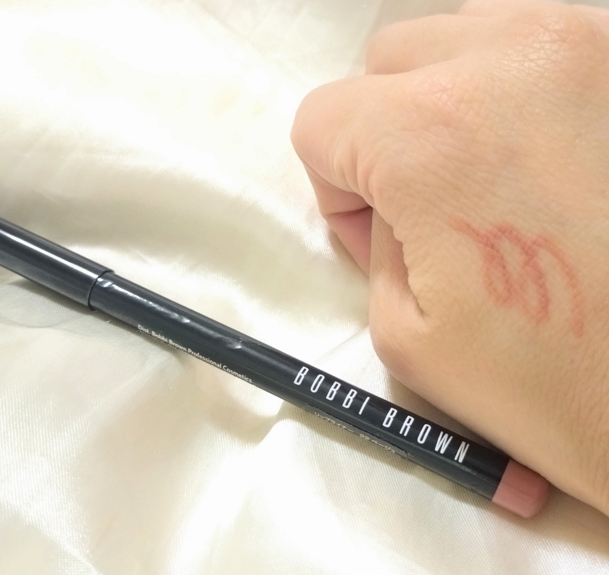 リップ ペンシル ベージュ/BOBBI BROWN/リップライナーを使ったクチコミ（1枚目）