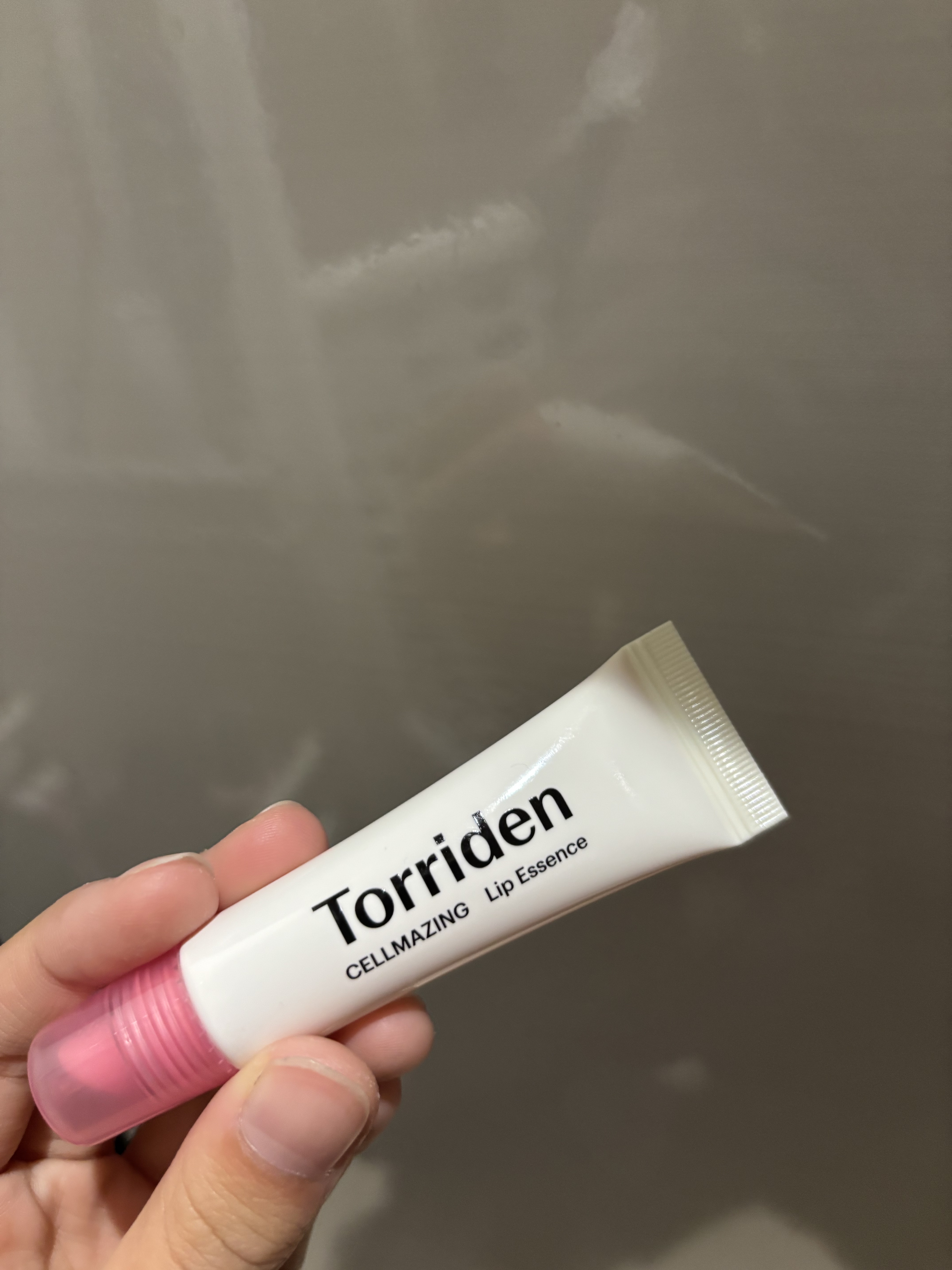 セルメイジング コラーゲン リップエッセンス/Torriden/リップ美容液を使ったクチコミ（1枚目）