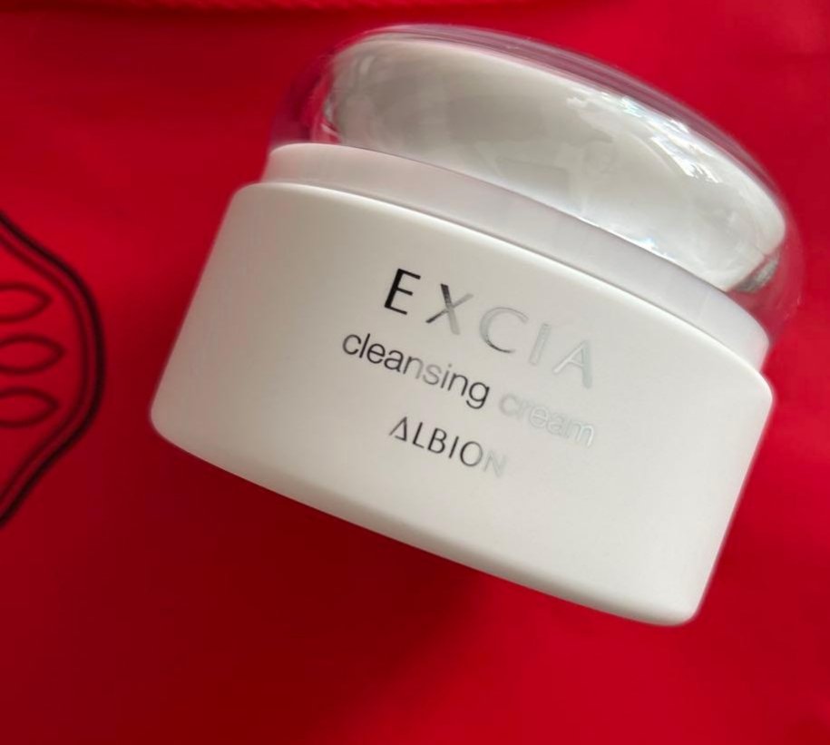 ALBION エクシア クレンジングクリームのクチコミ「ALBION　エクシア クレンジングクリーム

【使った商品】
ALBION
エクシア クレン.....」（1枚目）