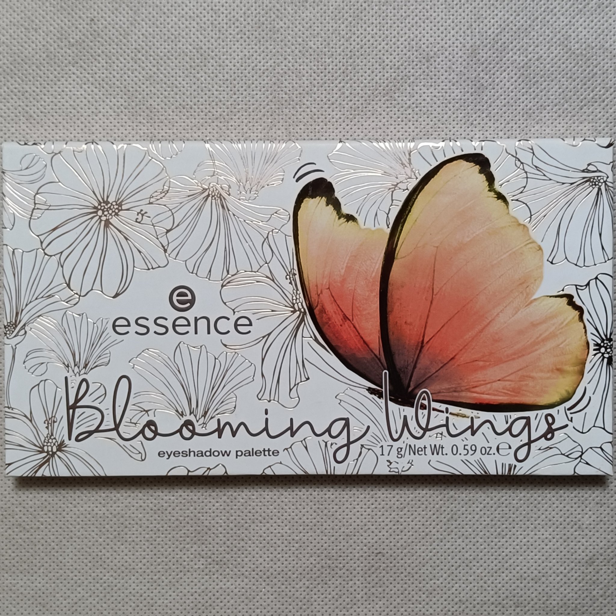 ブルーミング ウィングス/essence/アイシャドウパレットを使ったクチコミ（2枚目）