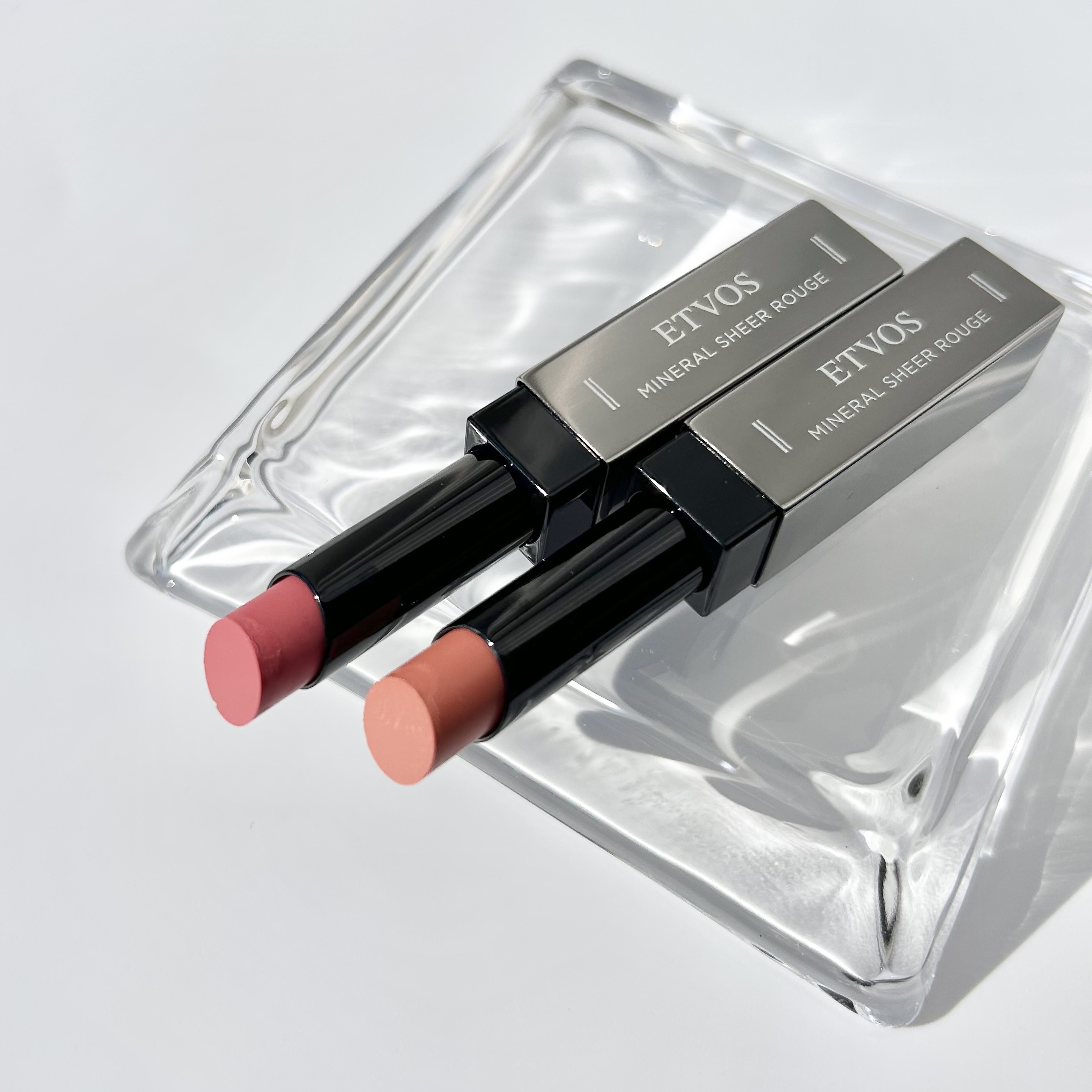 ミネラルシアールージュⅡ/エトヴォス/口紅を使ったクチコミ（2枚目）