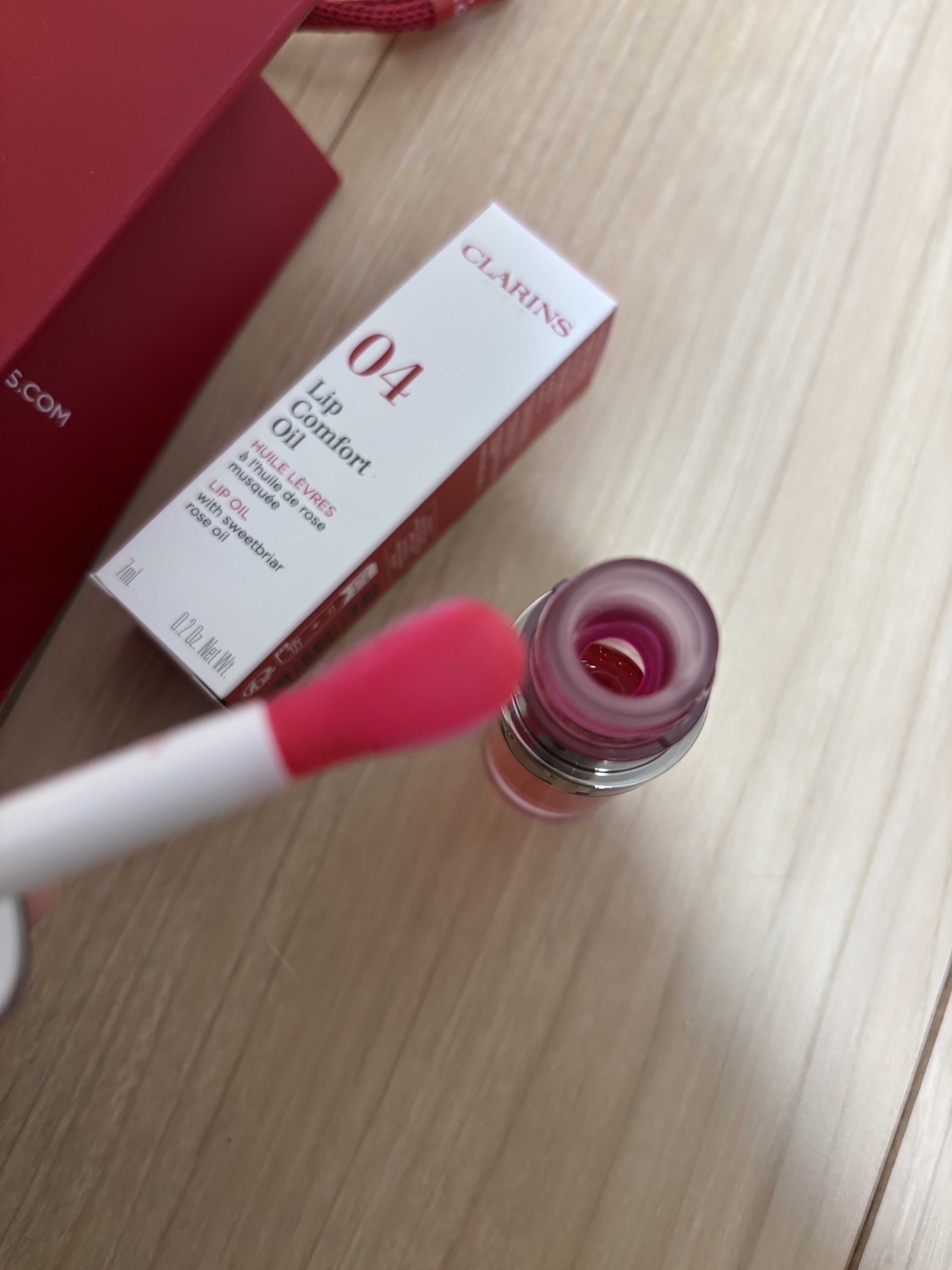 リップコンフォートオイル 04 ピタヤ/CLARINS/リップグロスを使ったクチコミ（2枚目）