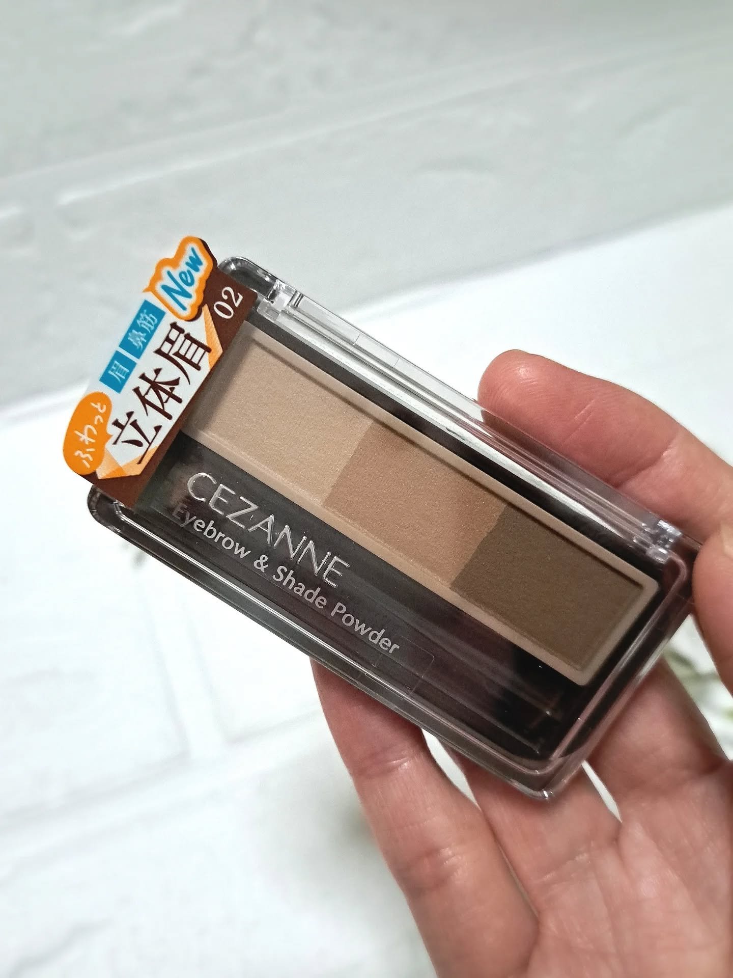 アイブロウ&シェードパウダー/CEZANNE/パウダーアイブロウを使ったクチコミ（2枚目）