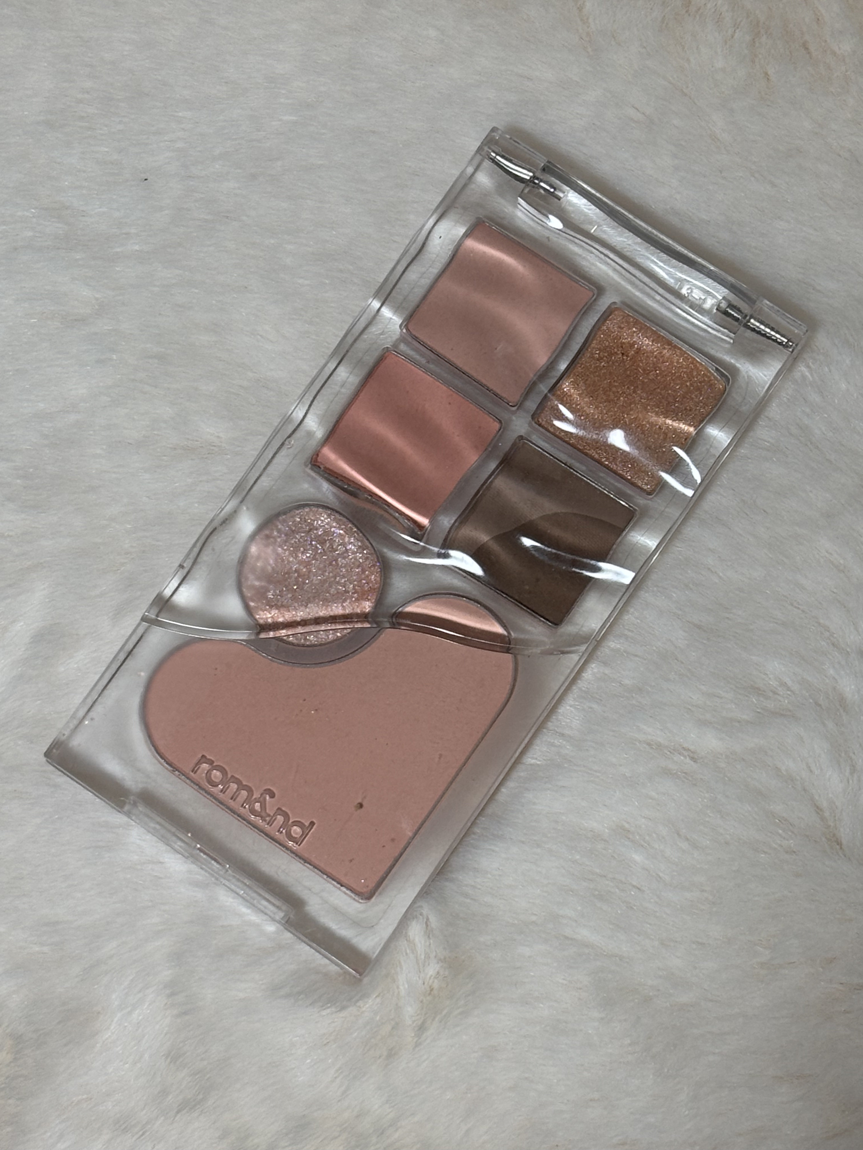 ベアレイヤーパレット/rom&nd/アイシャドウパレットを使ったクチコミ（1枚目）