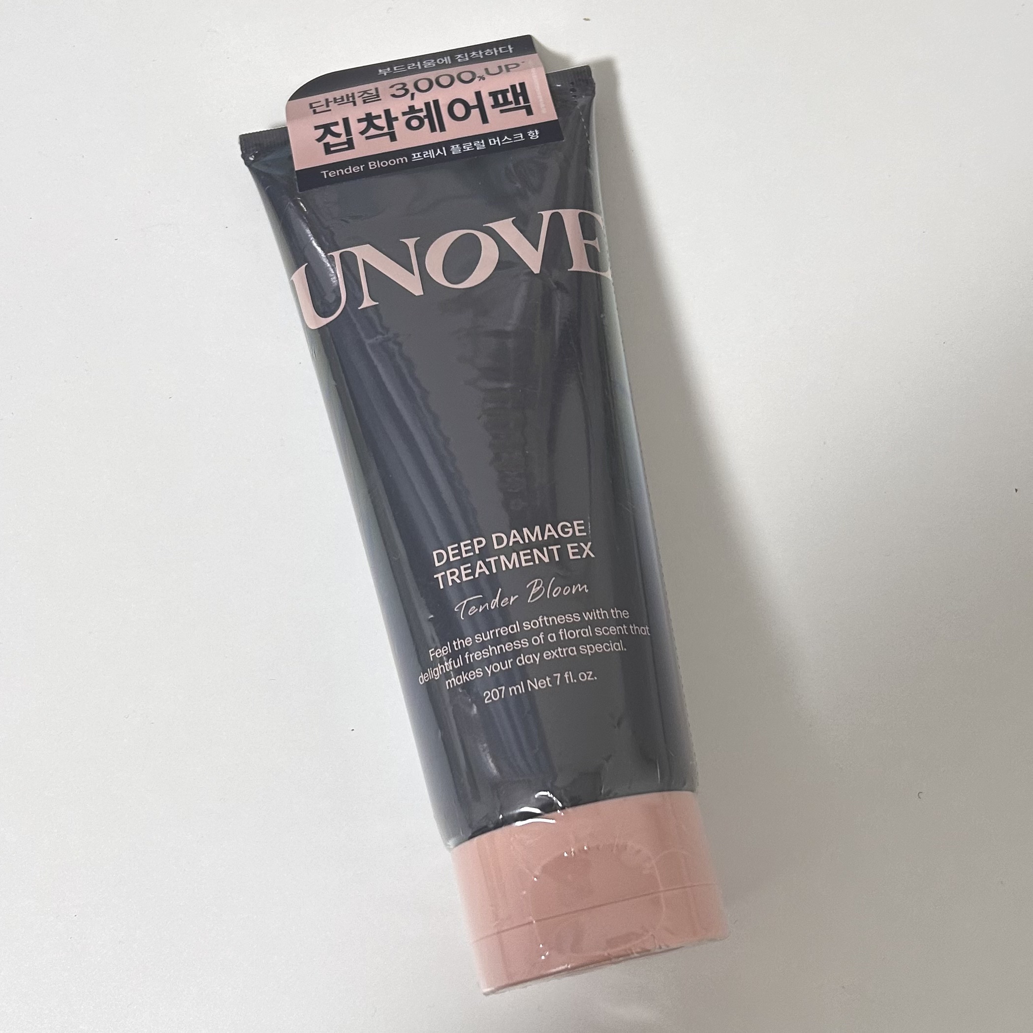 UNOVE
ディープダメージトリートメントEX
テンダーブルーム🌸

めちゃくちゃいい！
サラツヤ髪になれるとはこのことをいう！
少し硬めのテクスチャーでヘアマスクのような感じ。
洗い流したあとから指通りが良すぎて感動