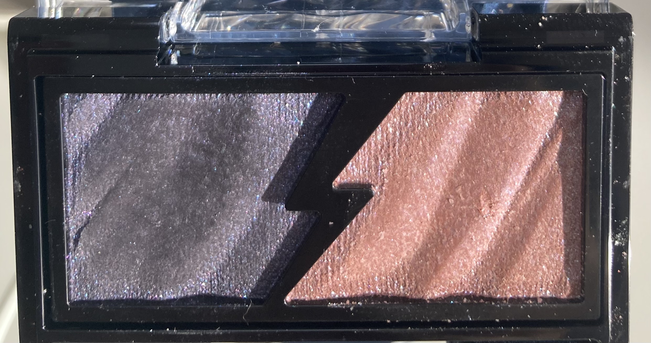 エレクトリックショックアイズ /KATE/アイシャドウパレットを使ったクチコミ（2枚目）