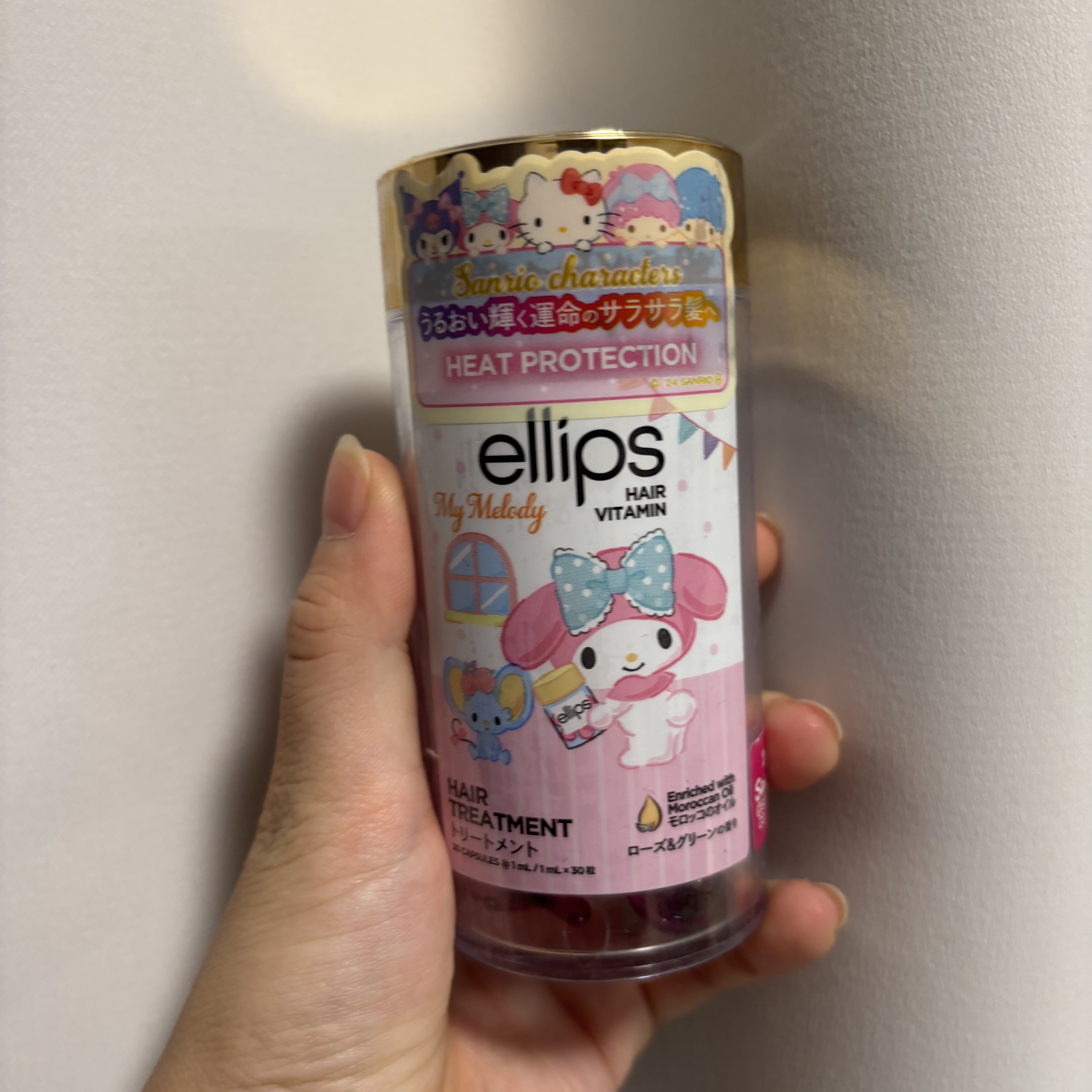 【サンリオ限定デザイン】ellips（エリップス）ヘアオイル シートタイプ30粒 （ピンク／ローズ＆グリーンの香り）マイメロ/ellips/ヘアオイルを使ったクチコミ（1枚目）