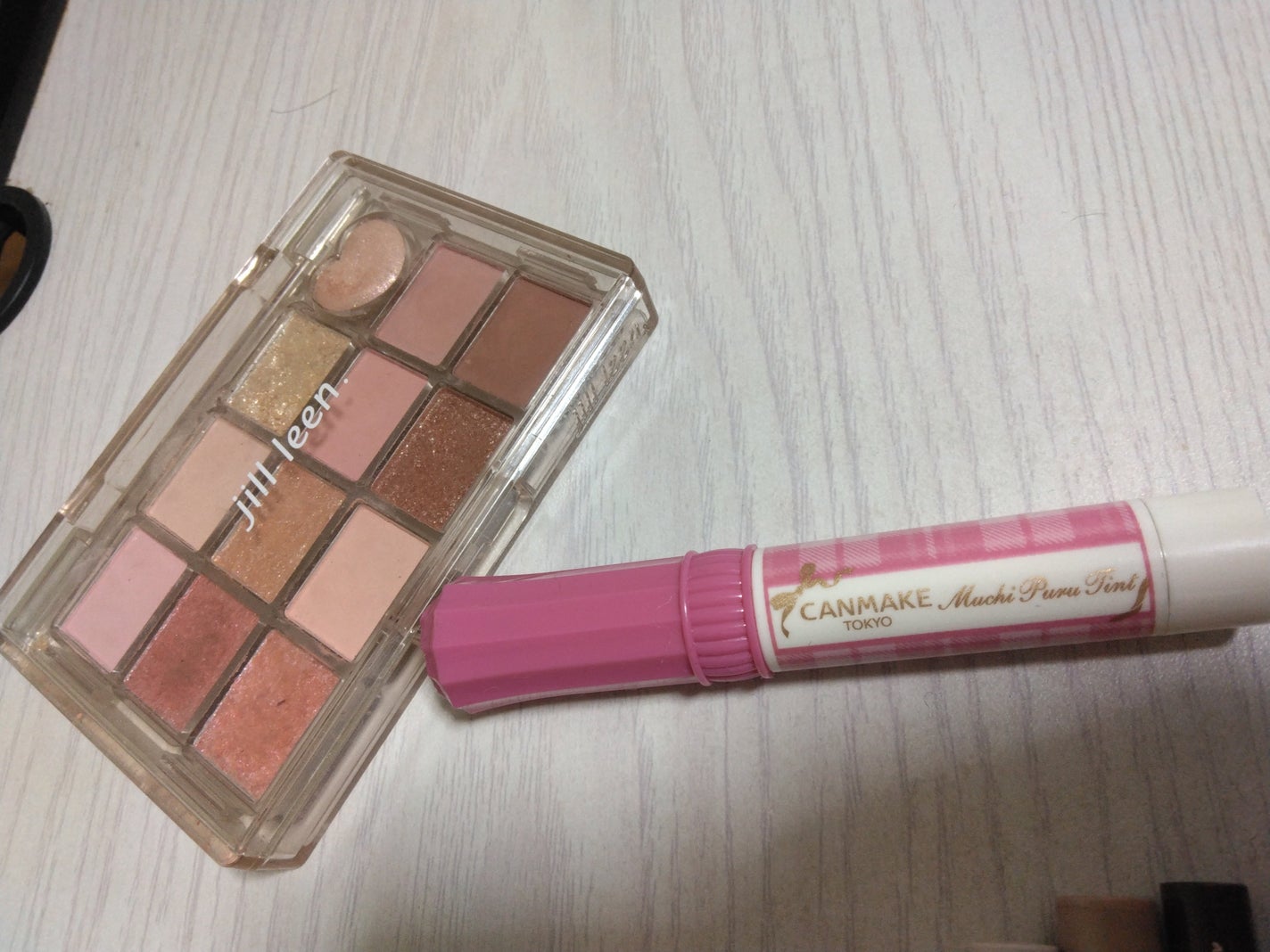 シャイニング12色ミニアイシャドウパレット/jill leen./アイシャドウパレットを使ったクチコミ(2枚目)