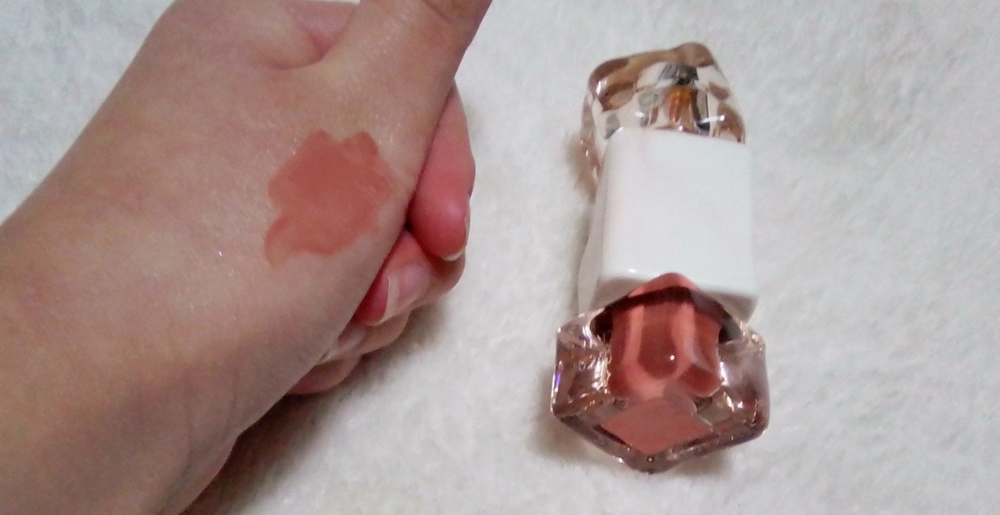 みずいろひなちゃん🐣🩵 on LIPS 「タイラテジューシーグロスイエベ秋さんにおすすめです✨見た目も可..」(1枚目)