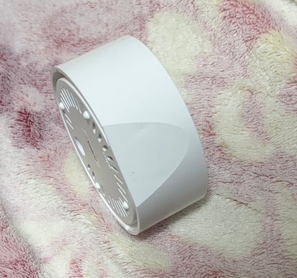 V.SNOW.B on LIPS 「☆室温、湿度計こちら新しく購入した湿度計です。見た目がころんと..」(2枚目)