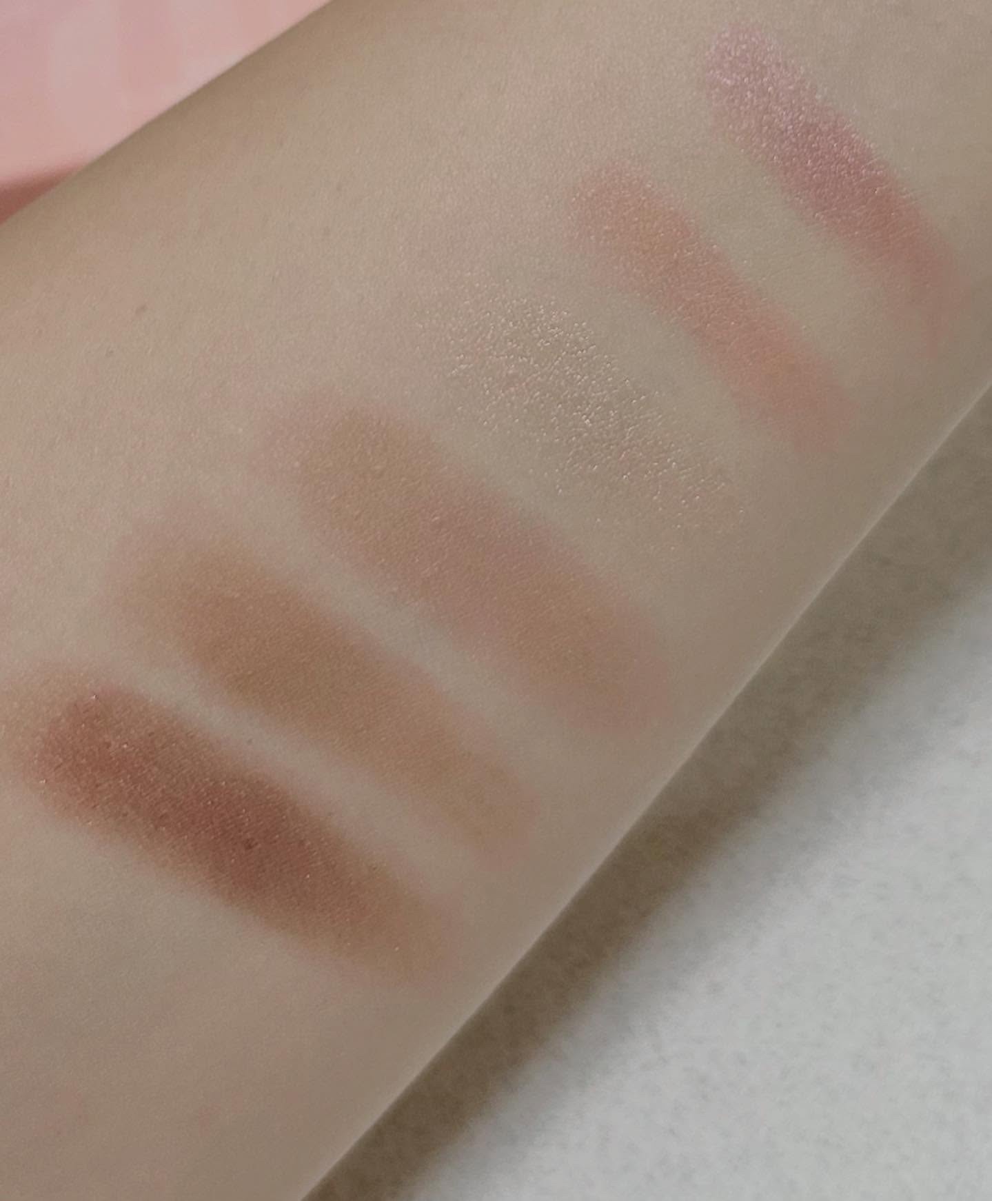 オッドバランスアイパレット 02 フラベンダー/TWO SLASH FOUR/アイシャドウパレットを使ったクチコミ（2枚目）