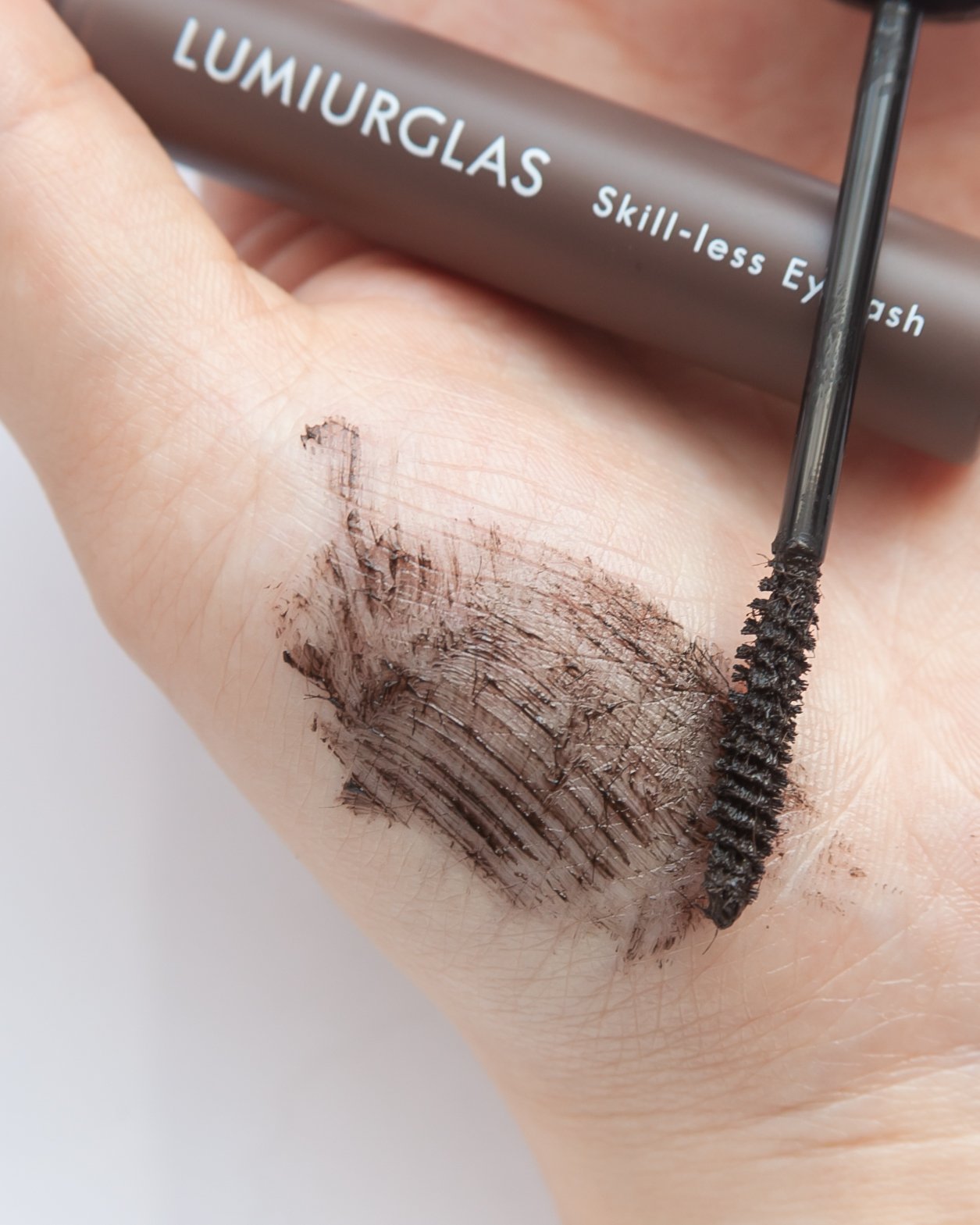スキルレスアイラッシュ 02.ローストブラウン/LUMIURGLAS/マスカラを使ったクチコミ（3枚目）