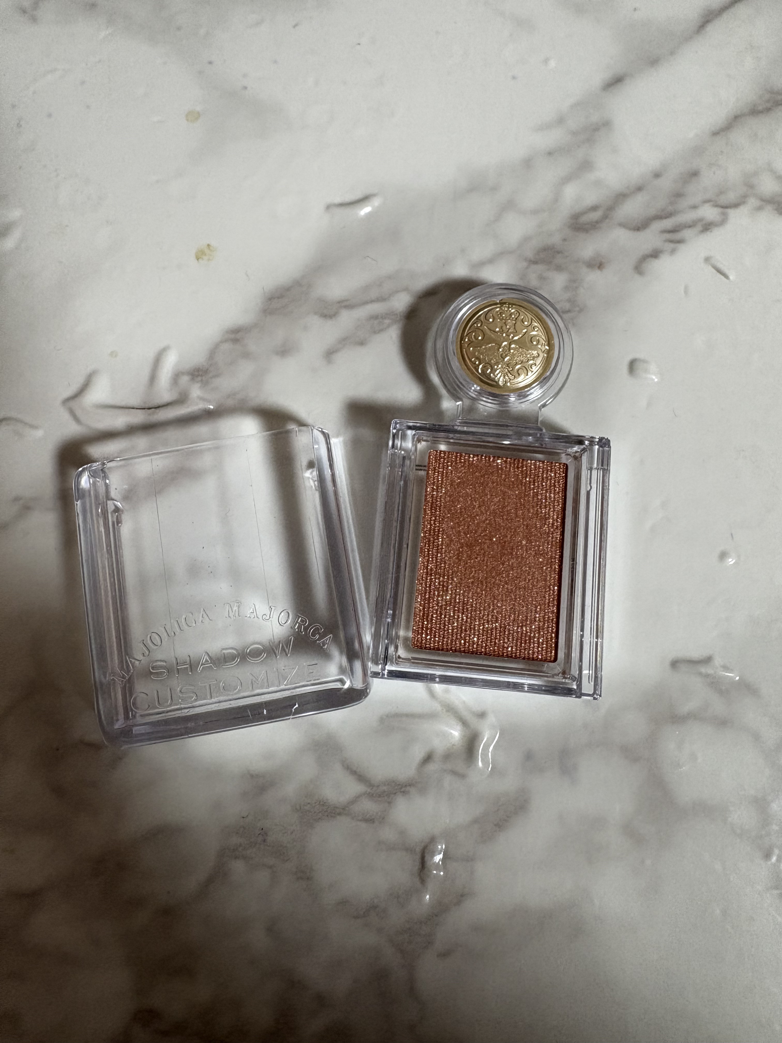 シャドーカスタマイズ/MAJOLICA MAJORCA/単色アイシャドウを使ったクチコミ（1枚目）