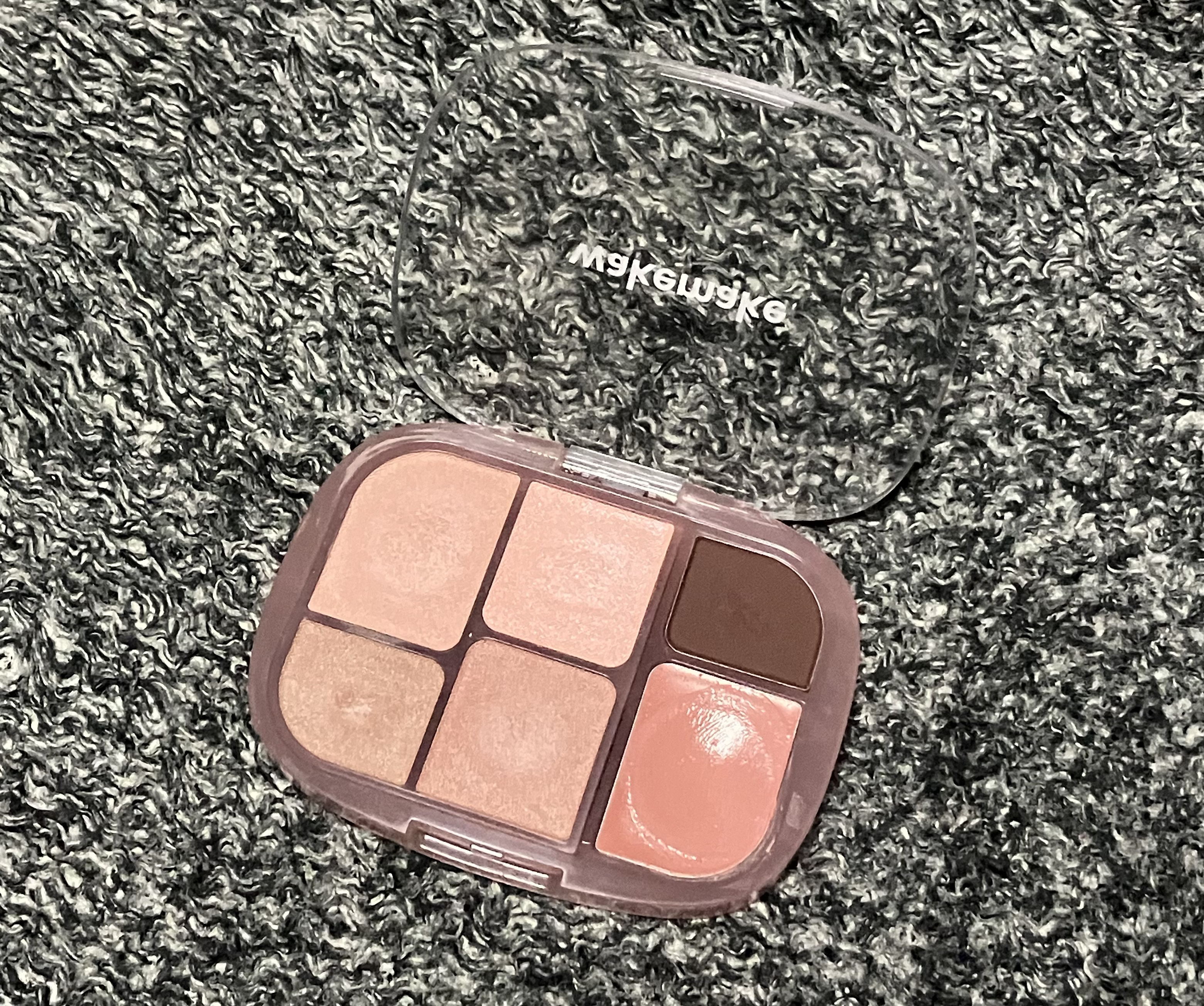 ソフトシアーマルチパレット/wakemake/アイシャドウパレットを使ったクチコミ（1枚目）