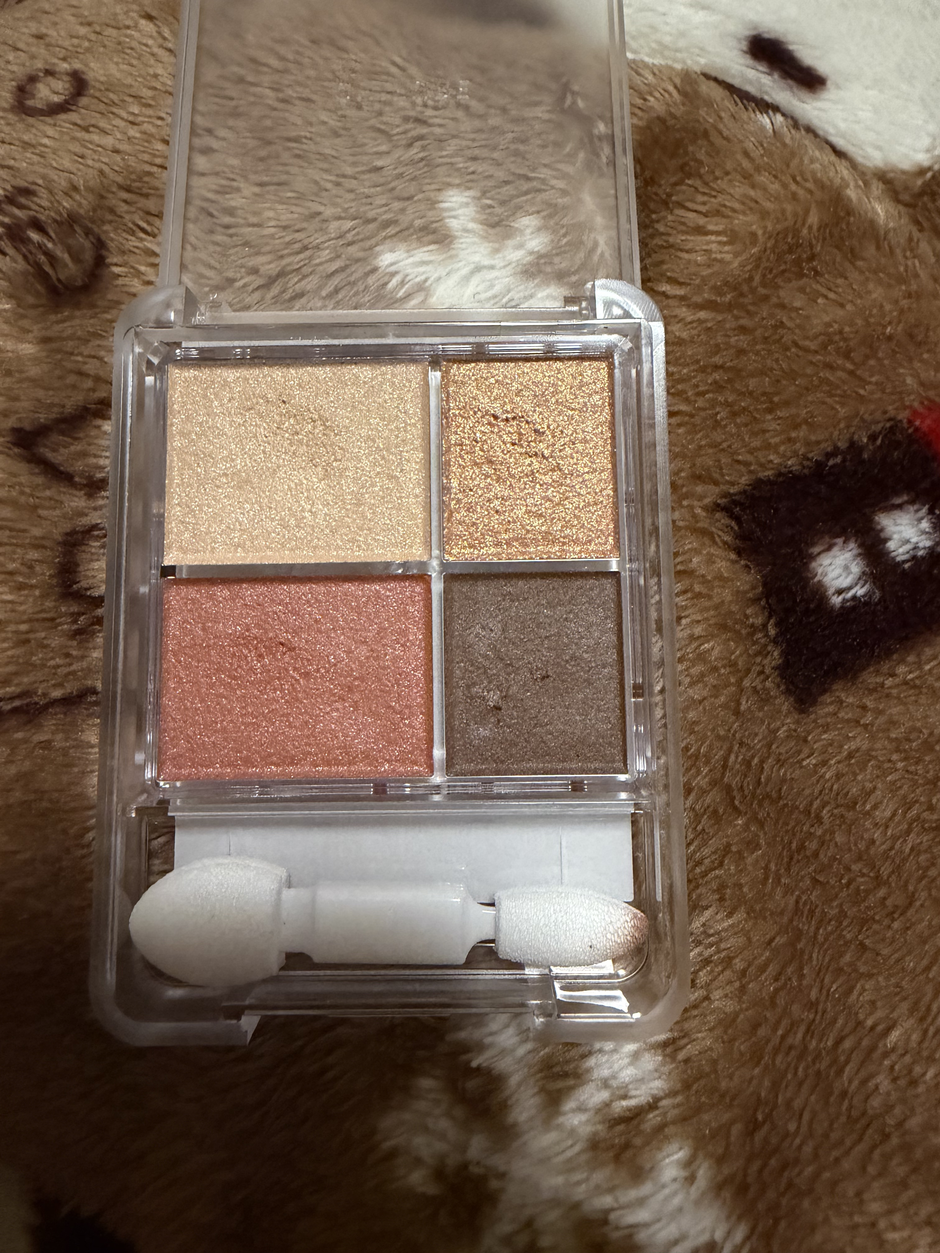 グラデーション アイシャドウ 73 ゴールドブラウン/ちふれ/アイシャドウパレットを使ったクチコミ（1枚目）
