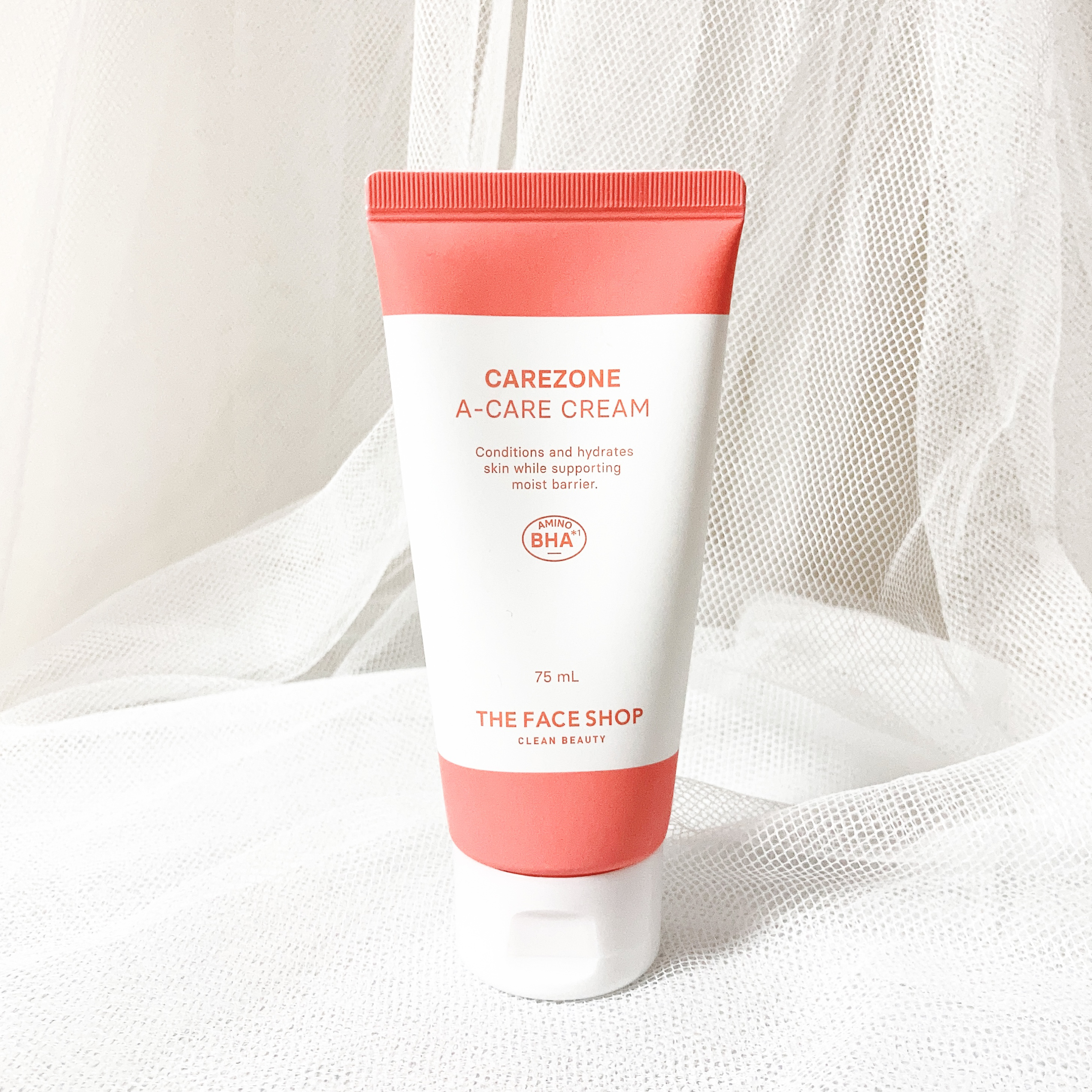 ーーーーーーーーーーーーーーーー
THE FACE SHOP
CARE ZONEケアゾーン A クリーム
ーーーーーーーーーーーーーーーー

BHA配合の保湿クリーム。
潤して、乾燥によるかさつきを抑えます。

柔らかいテクスチャーで
重さ