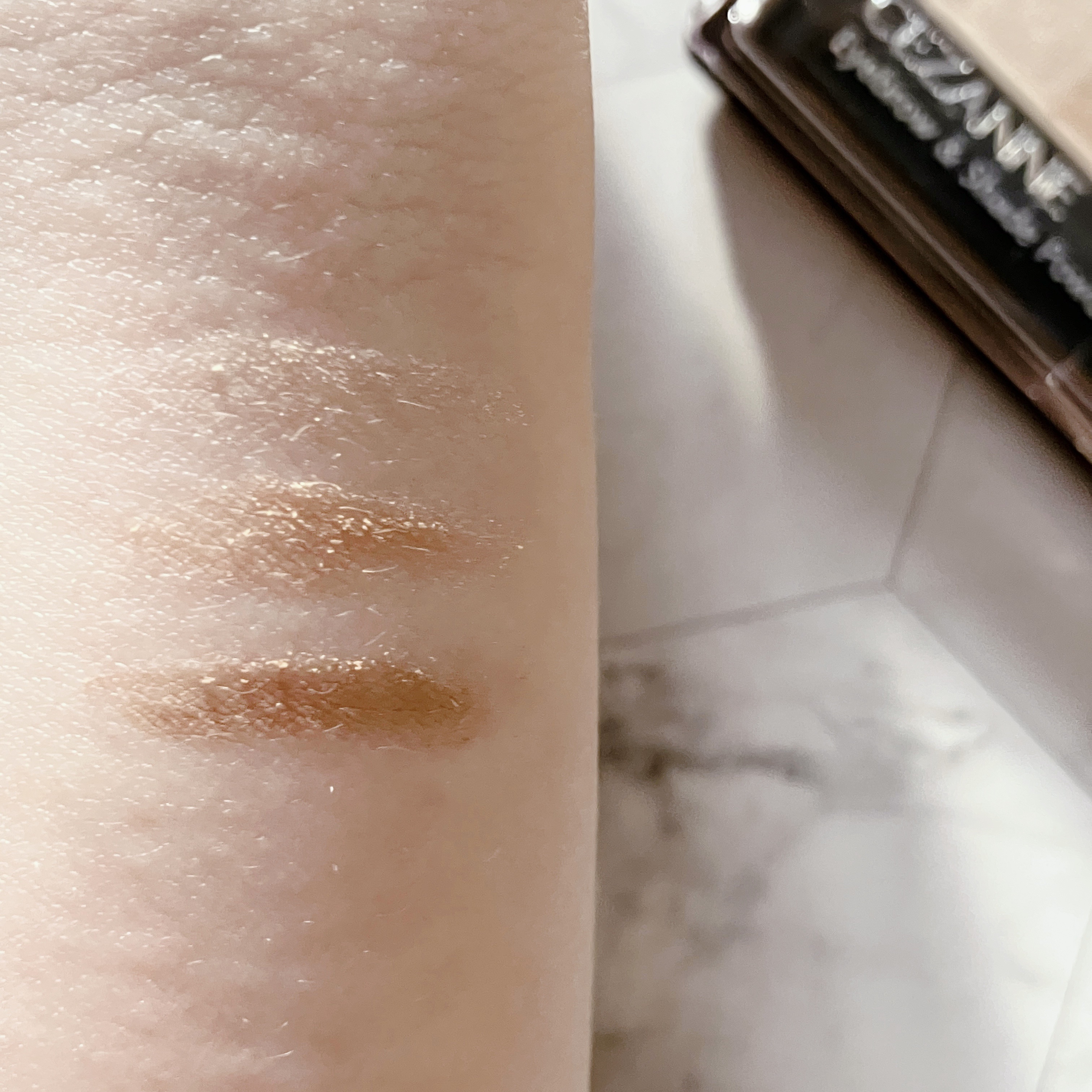 アイブロウ&シェードパウダー/CEZANNE/パウダーアイブロウを使ったクチコミ（3枚目）