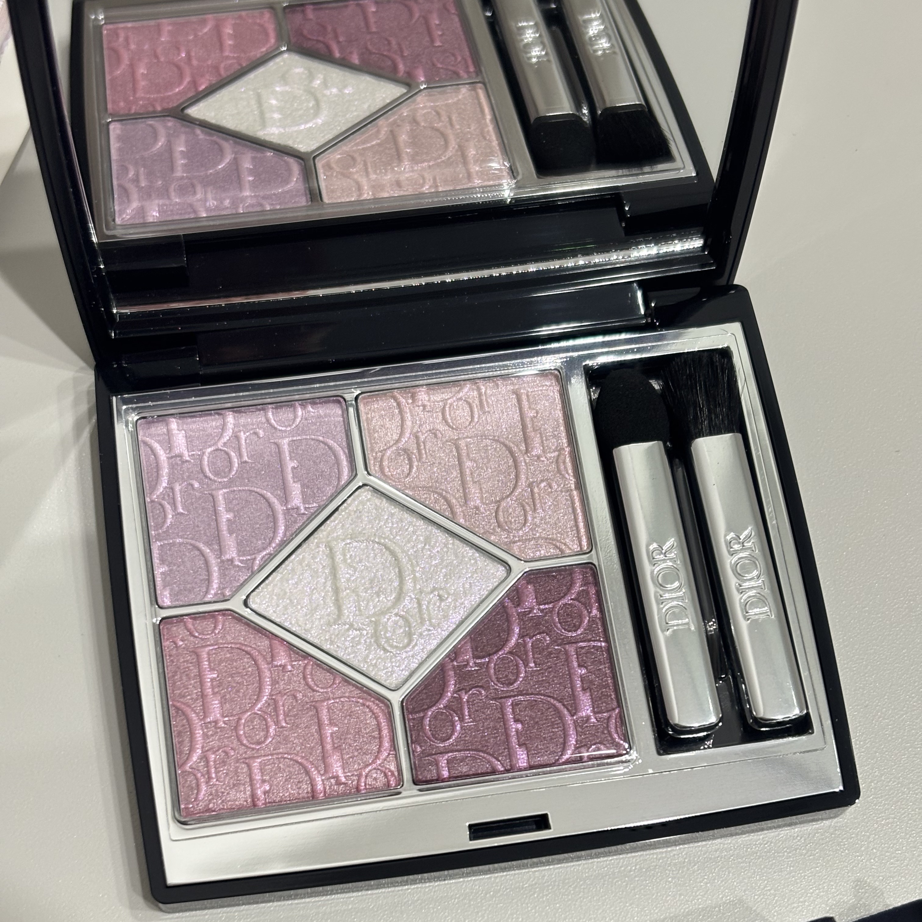 ディオールショウ サンク クルール（スプリング コレクション 2026 限定品）/Dior/アイシャドウを使ったクチコミ（1枚目）