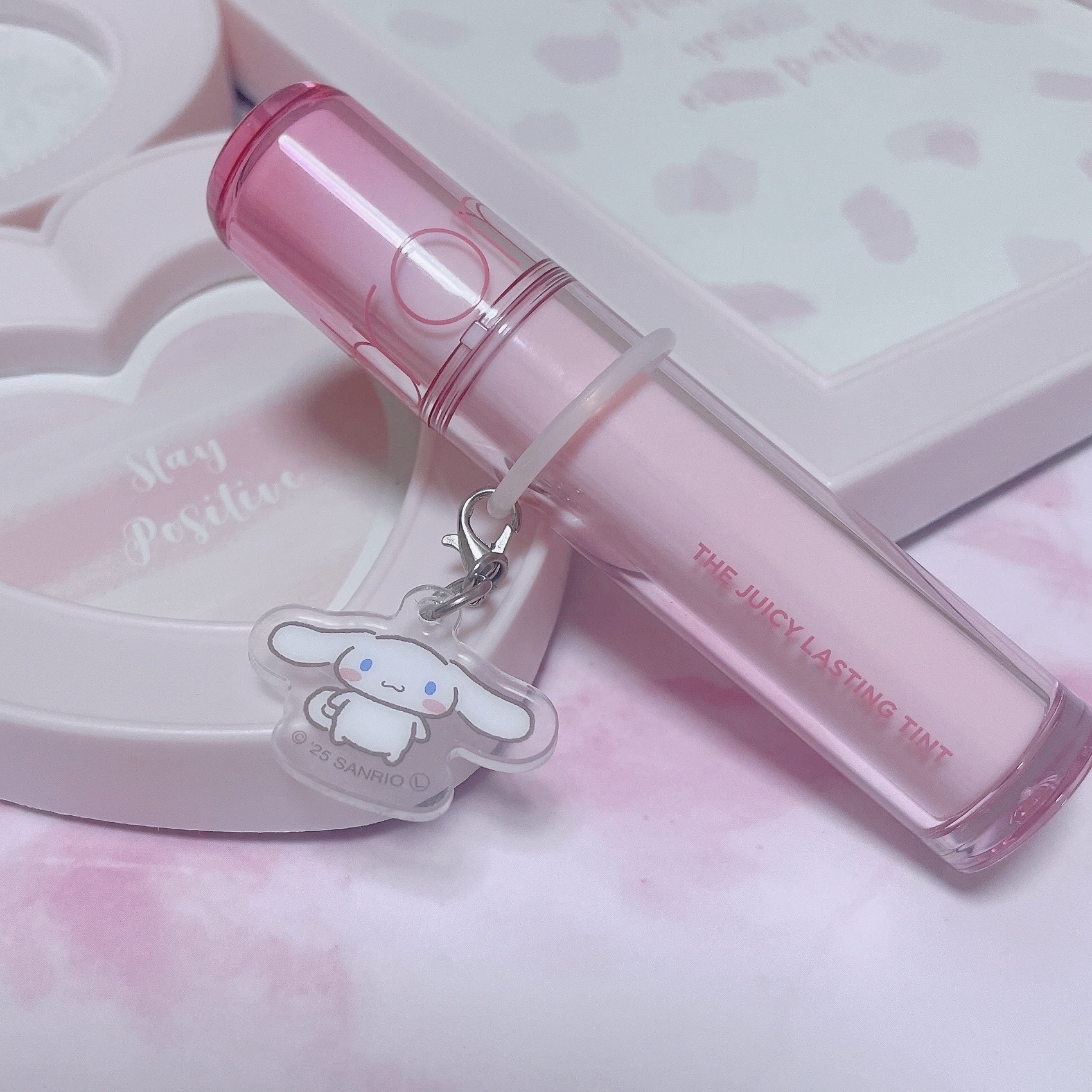 ザ ジューシーラスティングティント 28 スノーストロベリー/rom&nd/リップティントを使ったクチコミ（1枚目）