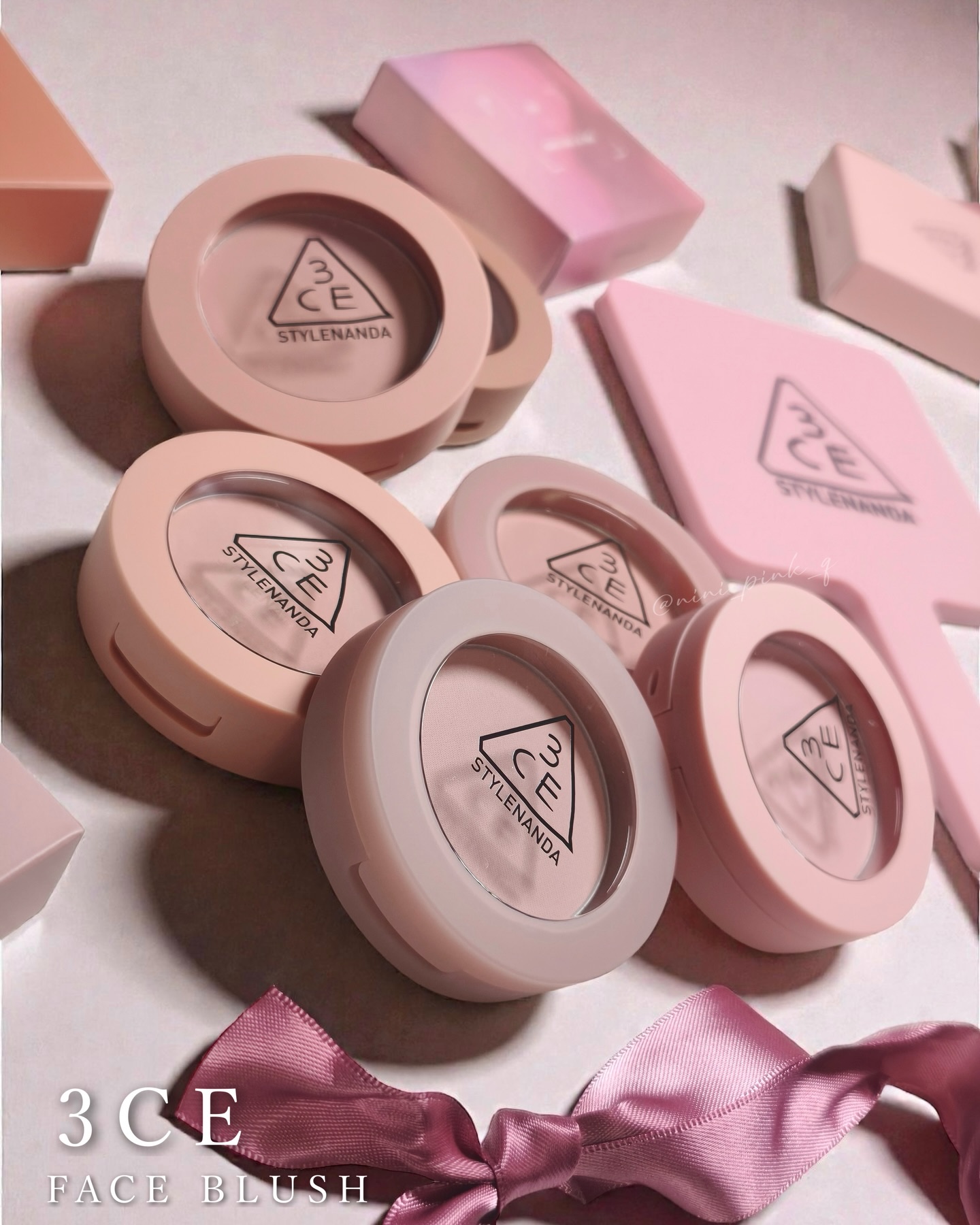 3CE フェイスブラッシュ フールインラブ/3CE/パウダーチークを使ったクチコミ（2枚目）