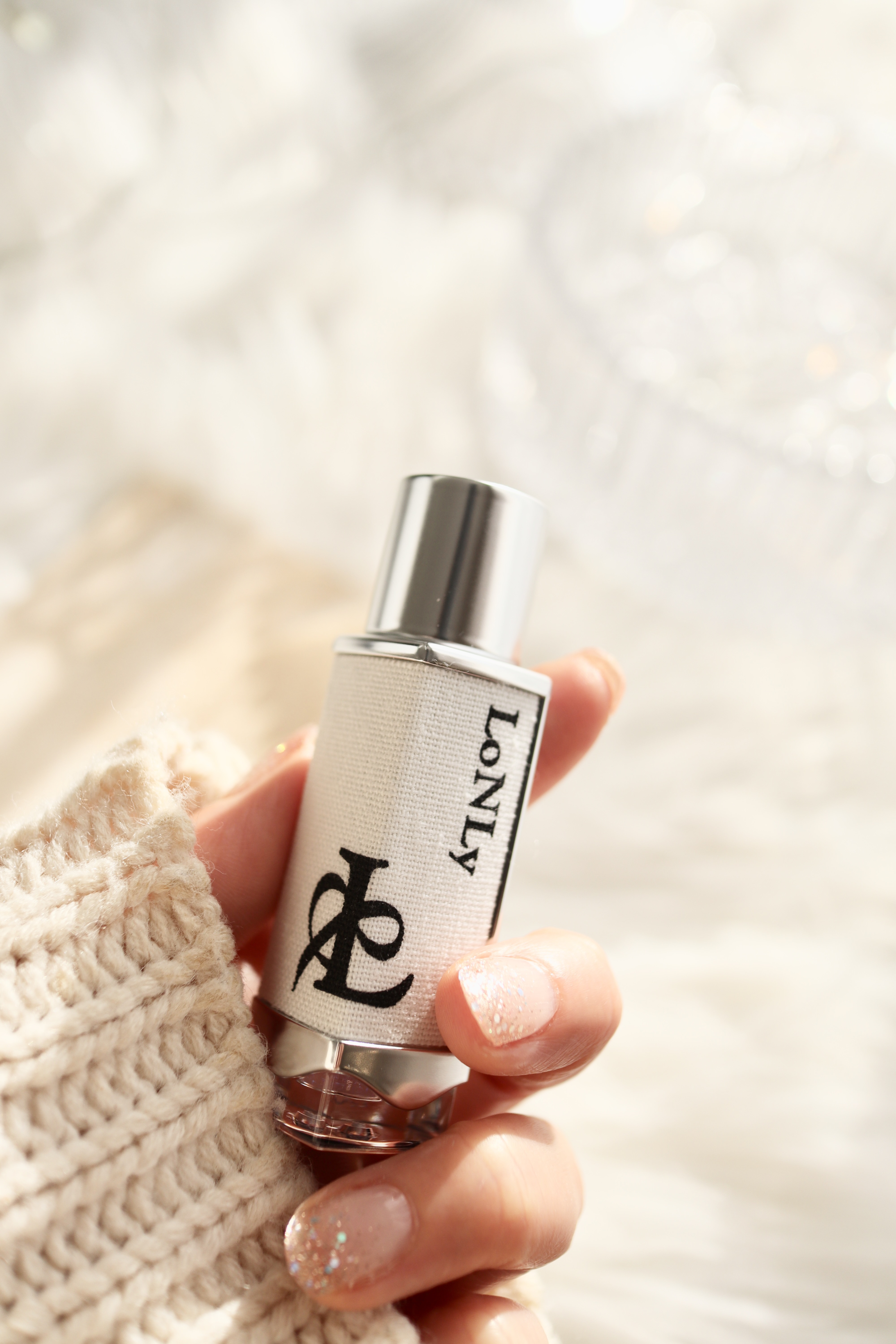 LoNLy フレイムライトリッププランパー「FF01」

挑戦者求！スパルタプランパー
ただ痛いだけじゃない！ケアも下地もこれ1本！

Q0010で購入できるからチェックしてみて！

【PR】

正直、すごい痛かった。
でも、ぷっくりする。