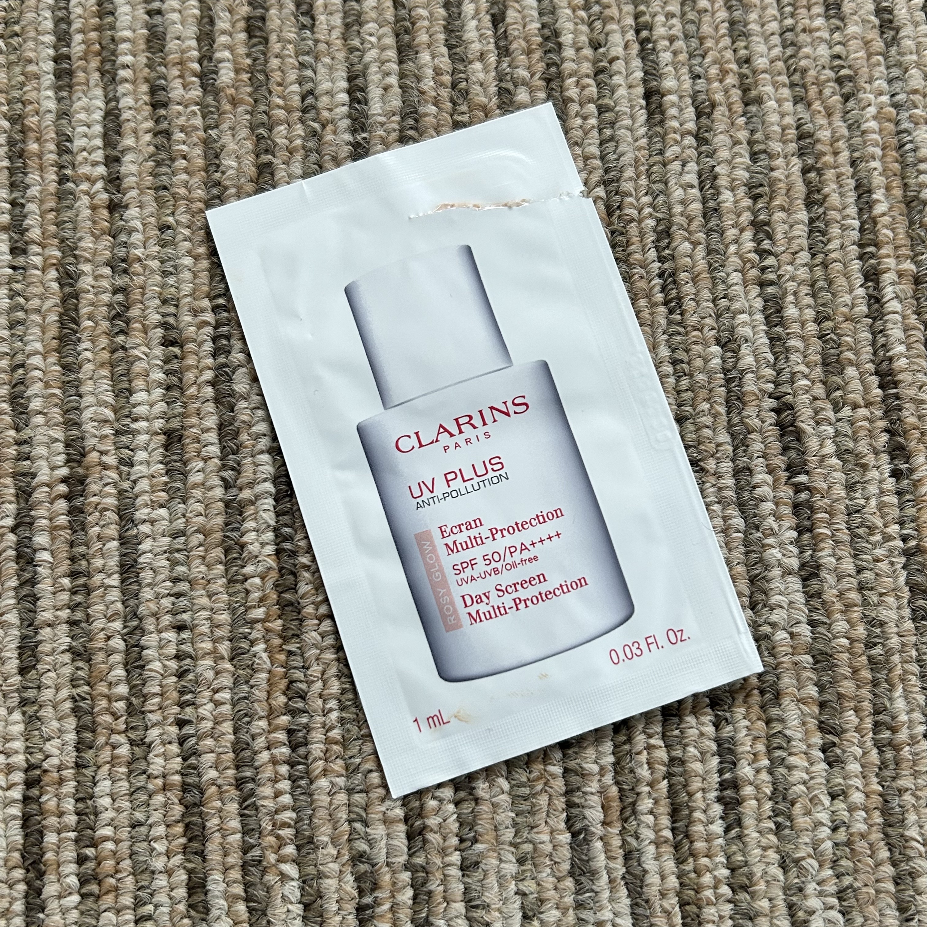 UV-プラス マルチ デイ スクリーン ピンク/CLARINS/化粧下地を使ったクチコミ（1枚目）