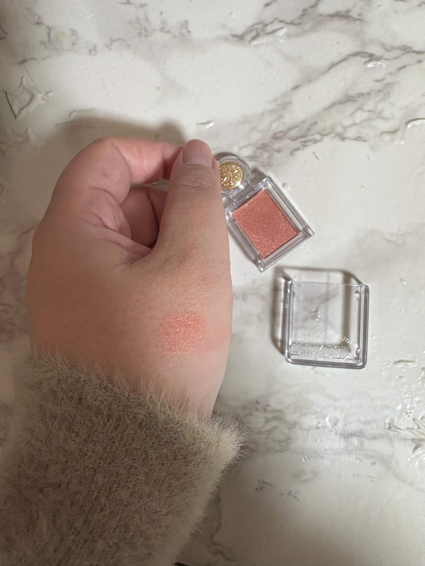 シャドーカスタマイズ/マジョリカ マジョルカ/単色アイシャドウを使ったクチコミ(3枚目)