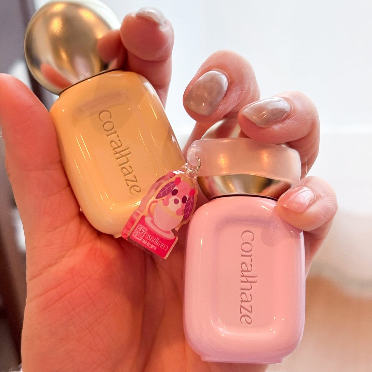 デュー ドロップ ティント 211 ダージリン（お茶犬限定デザイン）/Coralhaze/リップティントを使ったクチコミ（3枚目）