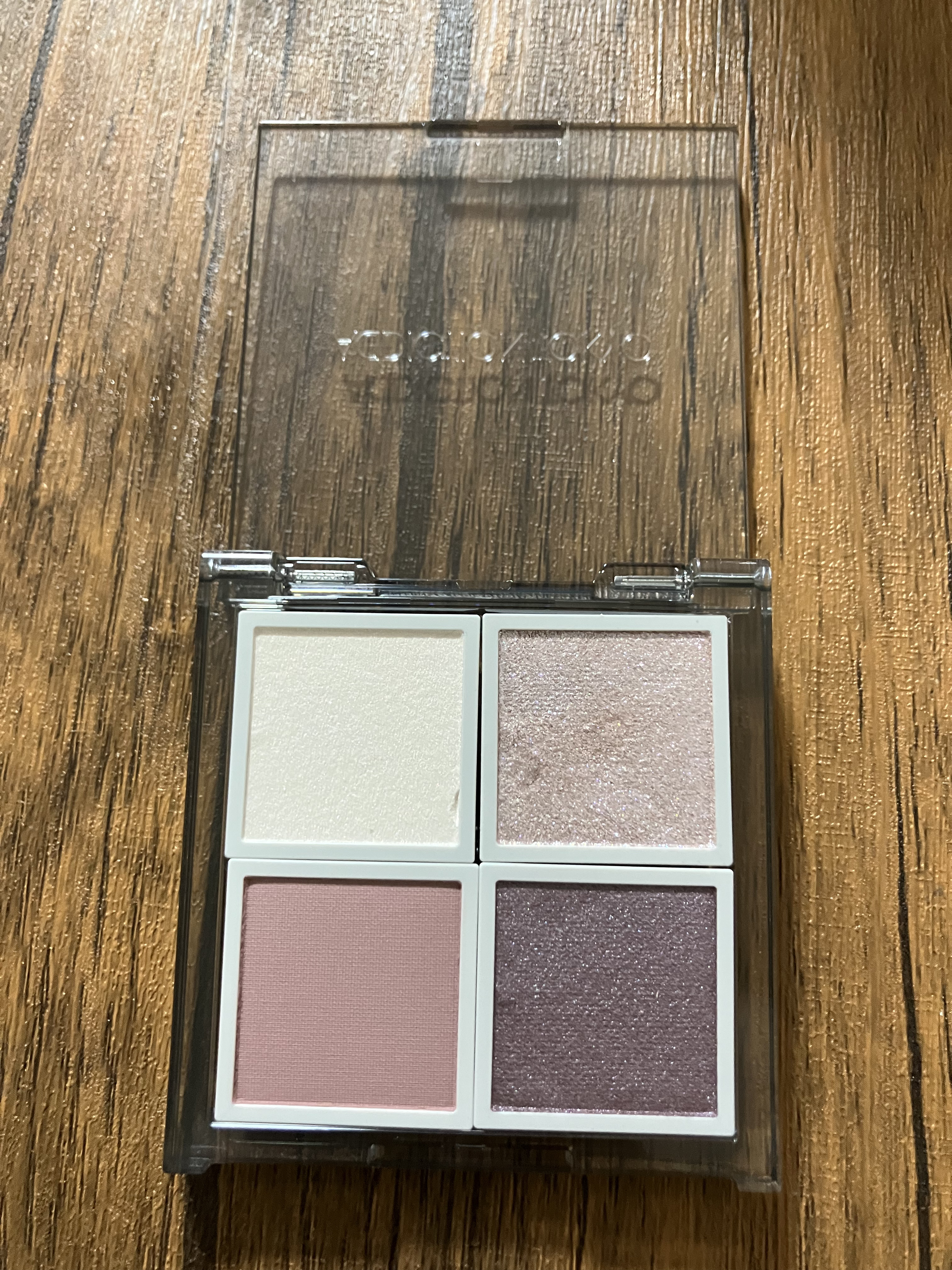 アディクション ザ シングル アイシャドウ パール 012P Last Shoot/ADDICTION/単色アイシャドウを使ったクチコミ（2枚目）