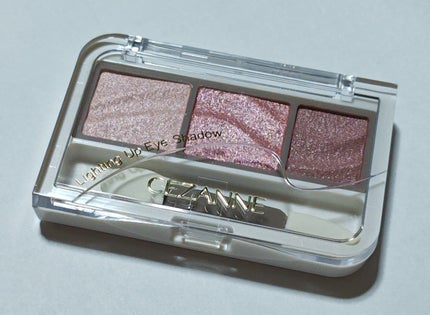 ライティングアップアイシャドウ/CEZANNE/アイシャドウを使ったクチコミ(2枚目)