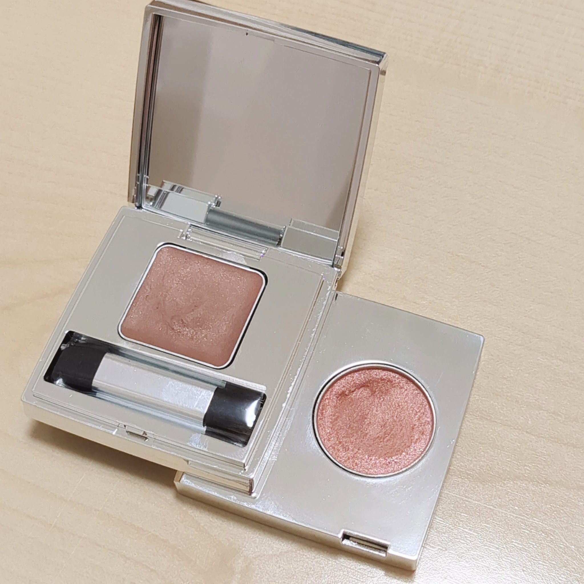 ザ ベージュライブラリー アイシャドウデュオ 03 ヌードトリック/RMK/ジェル・クリームアイシャドウを使ったクチコミ（2枚目）