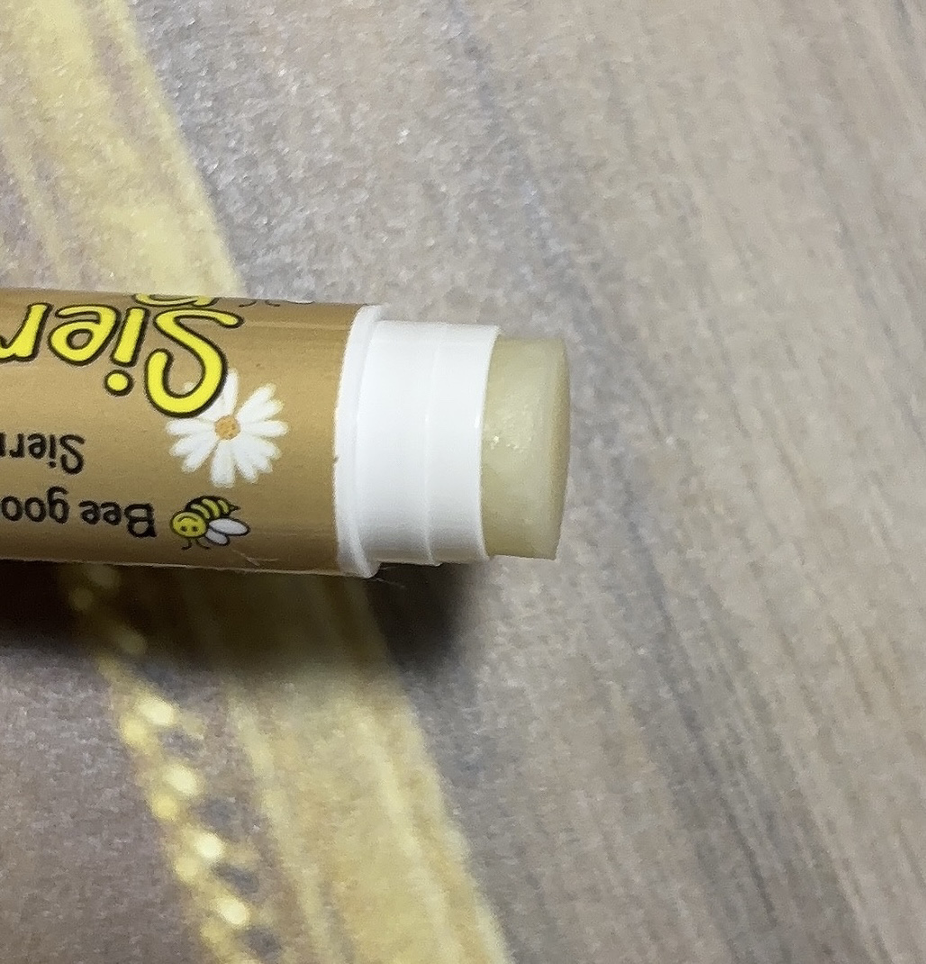 Organic Lip Balm/Sierra Bees/リップバームを使ったクチコミ（2枚目）